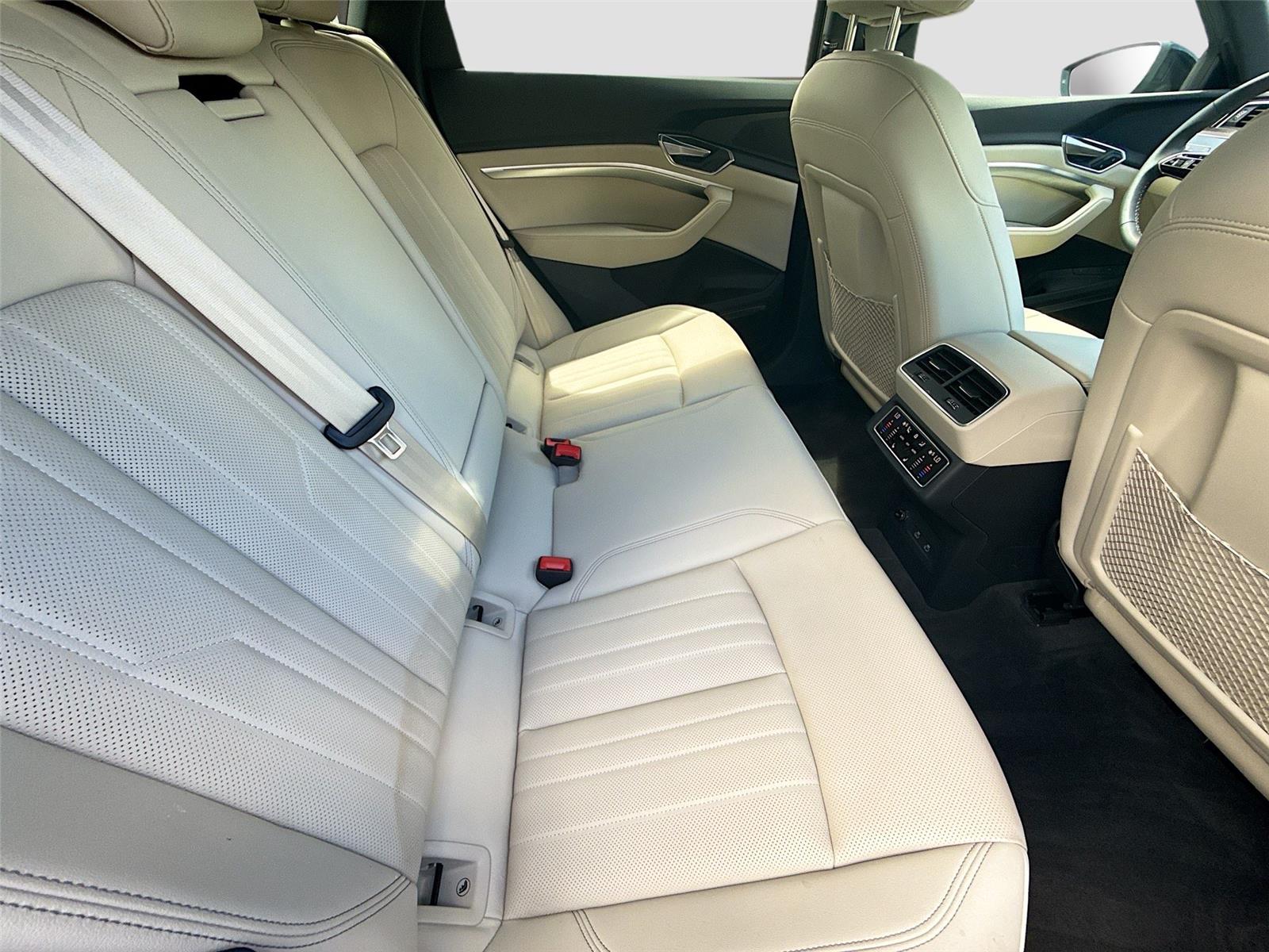 2024 Audi Q8 e-tron Sportback S line Premium Plus