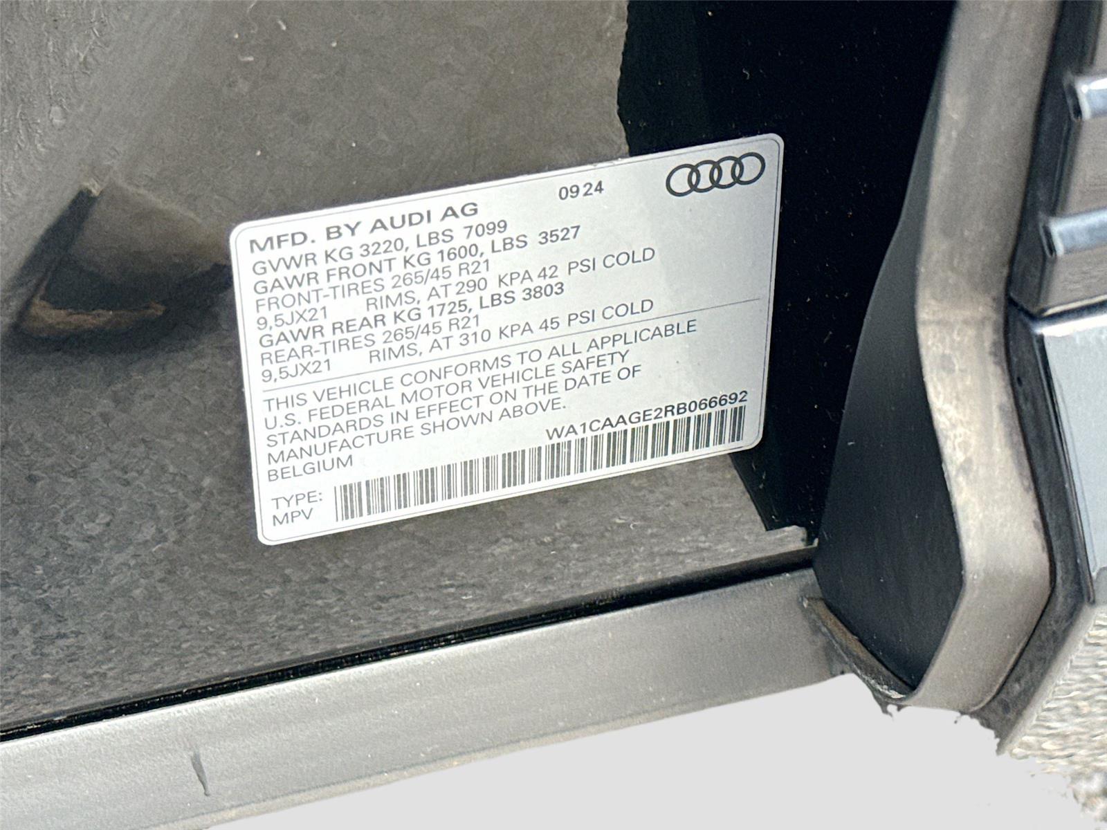 2024 Audi Q8 e-tron Sportback S line Premium Plus