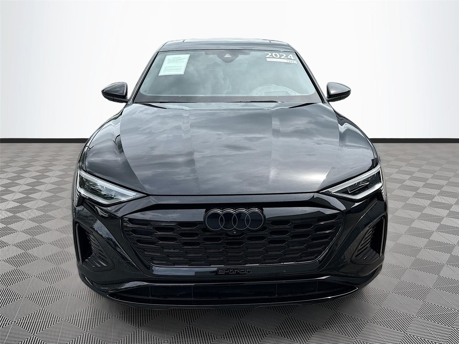 2024 Audi Q8 e-tron Sportback S line Prestige