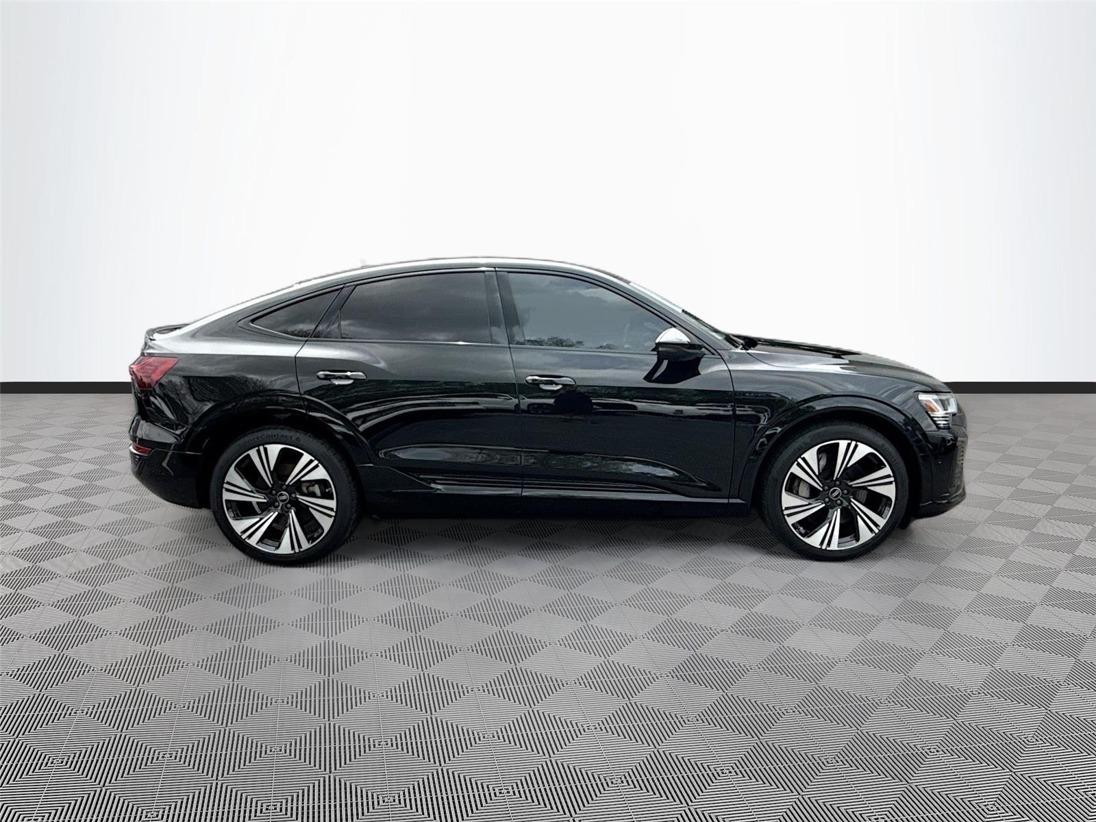 2024 Audi Q8 e-tron Sportback S line Prestige