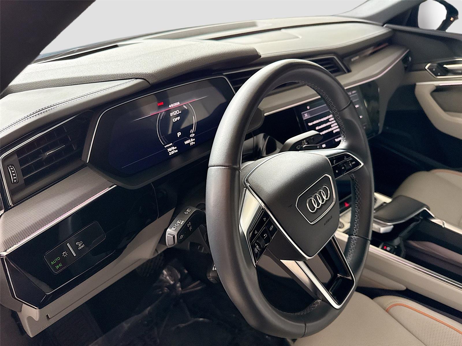 2024 Audi Q8 e-tron Sportback S line Prestige