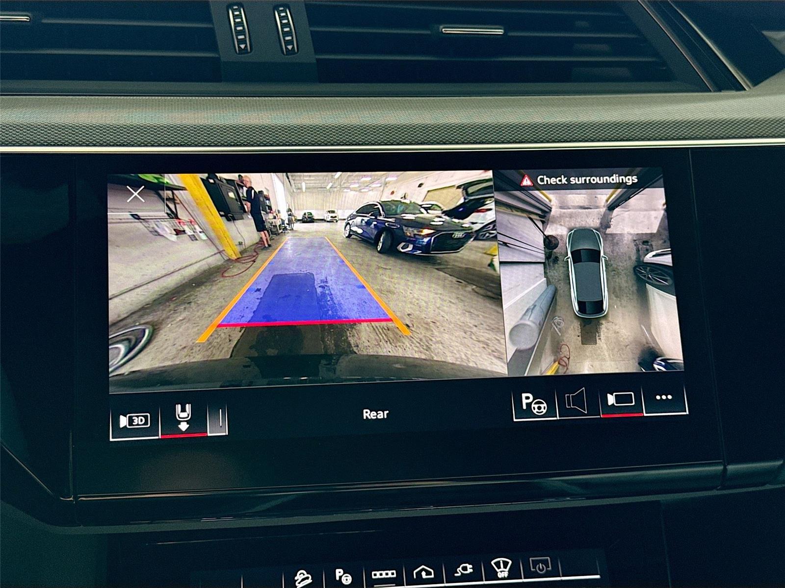 2024 Audi Q8 e-tron Sportback S line Prestige