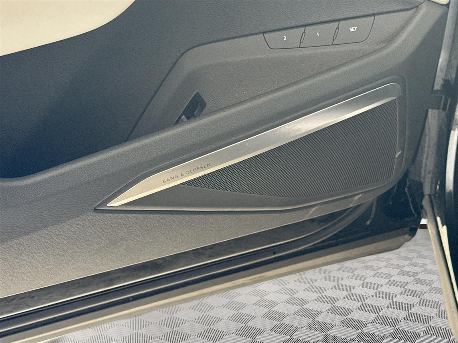 2024 Audi Q8 e-tron Sportback S line Prestige