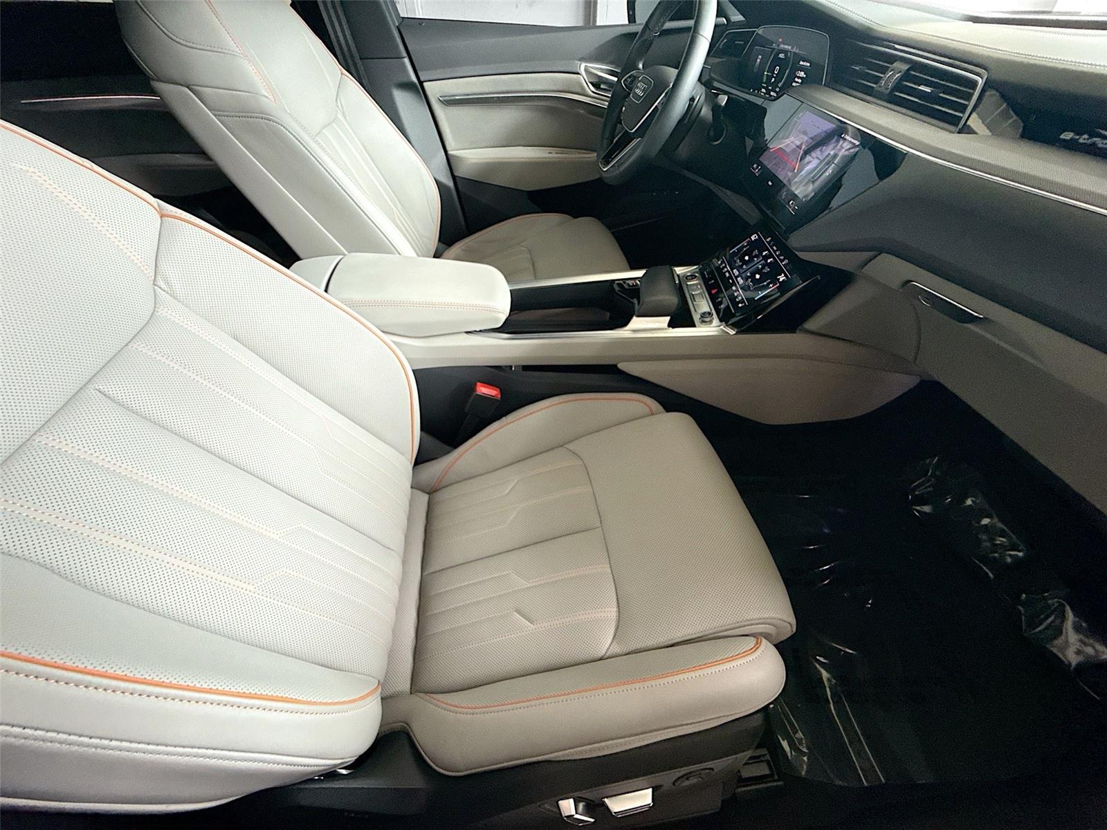 2024 Audi Q8 e-tron Sportback S line Prestige