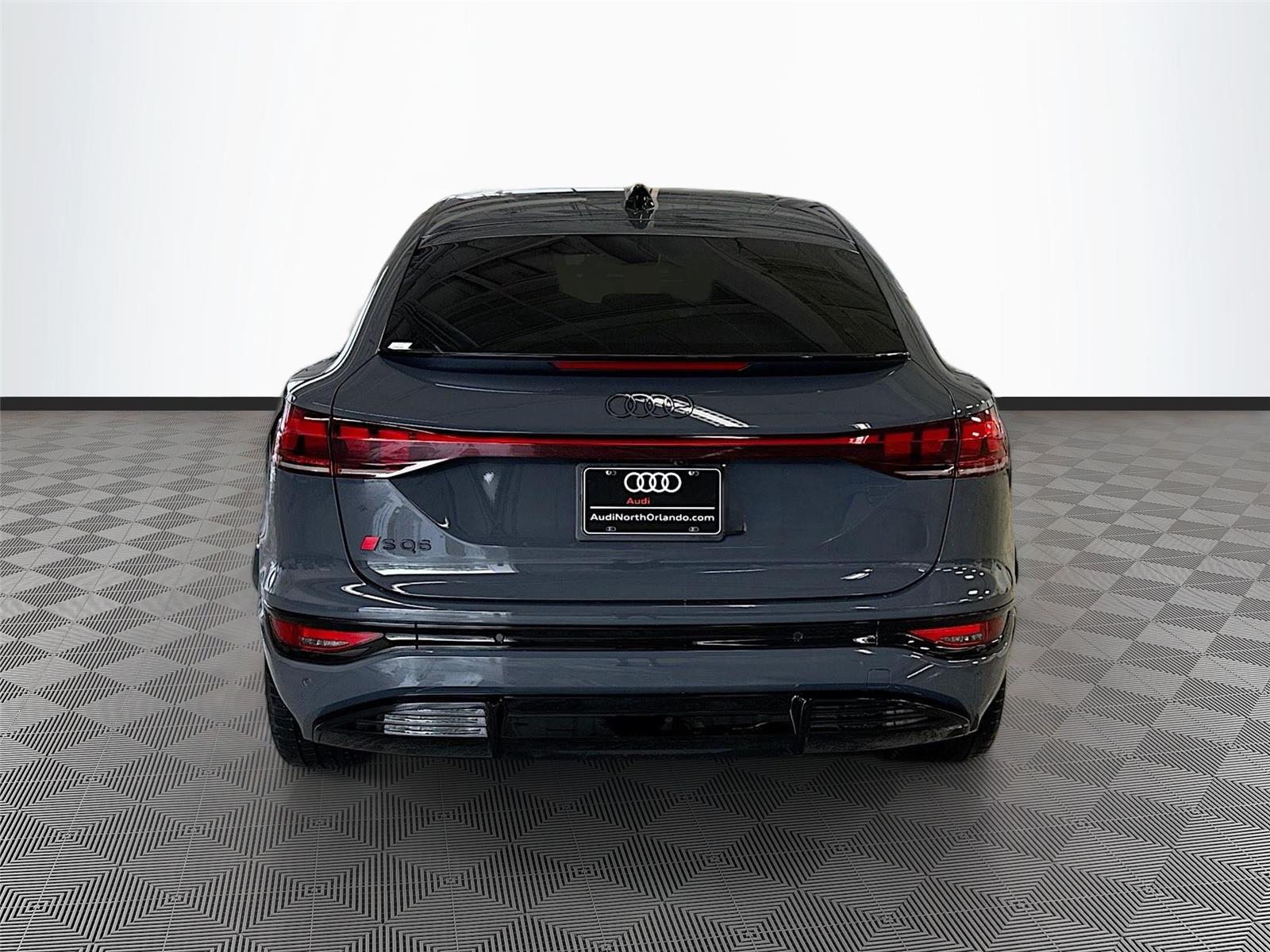 2025 Audi SQ6 e-tron Sportback Prestige