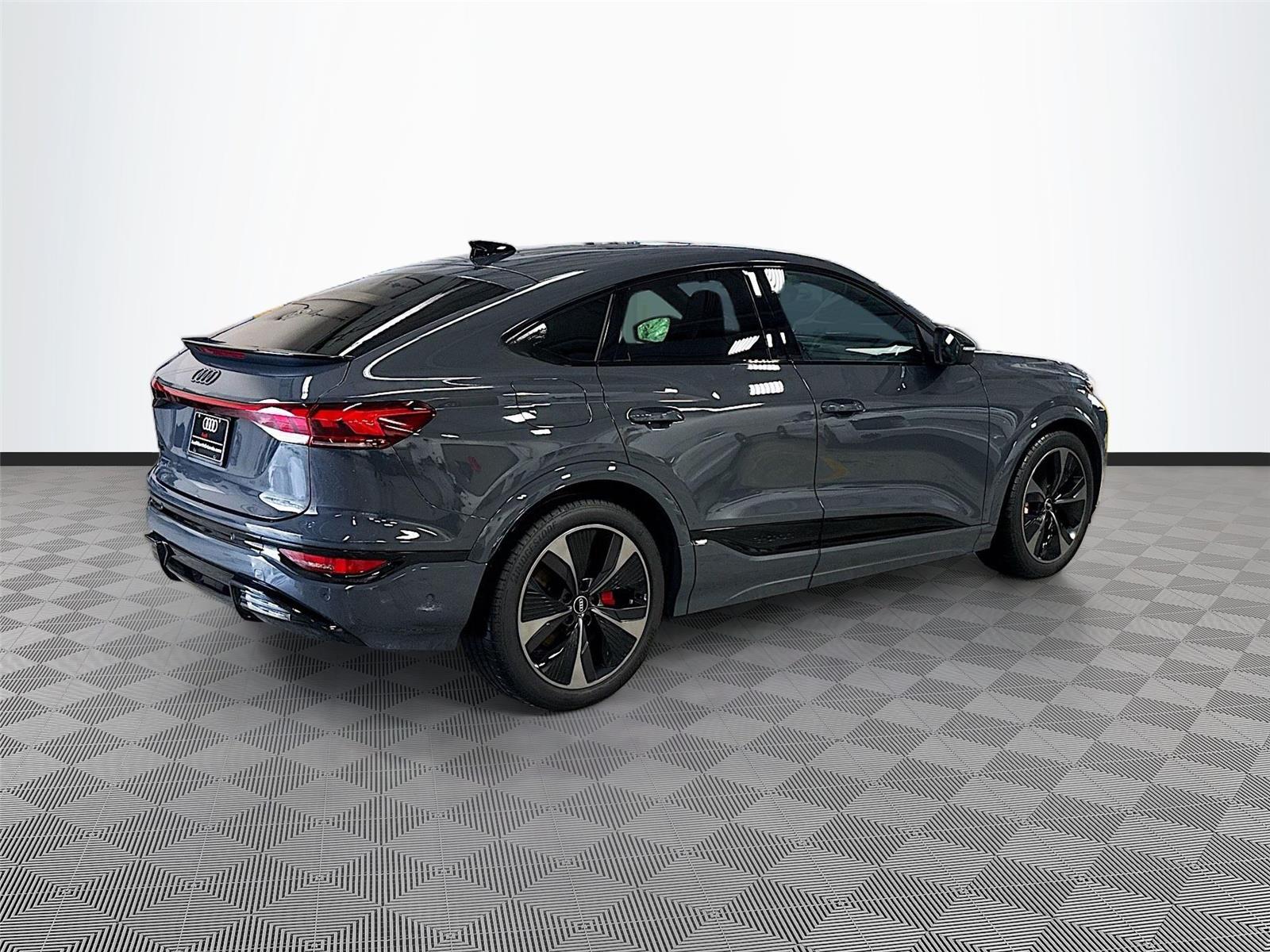 2025 Audi SQ6 e-tron Sportback Prestige