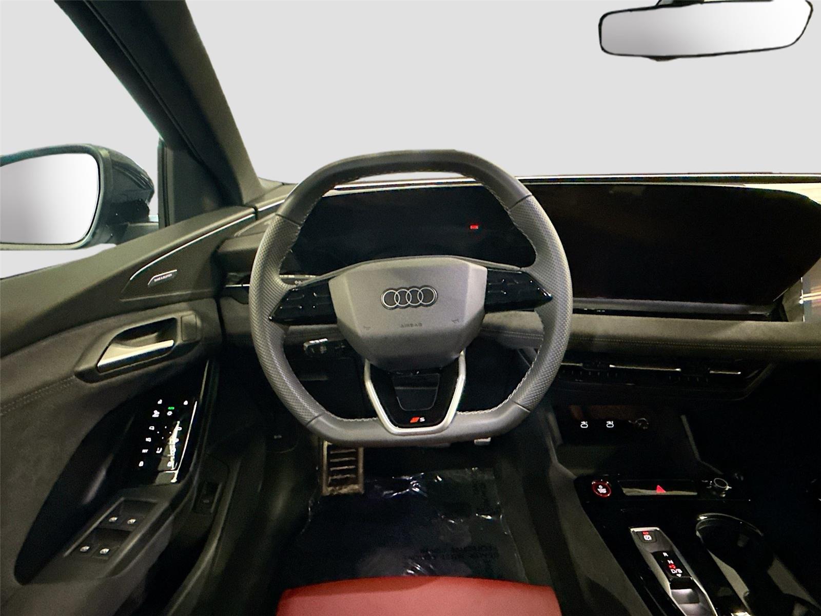 2025 Audi SQ6 e-tron Sportback Prestige