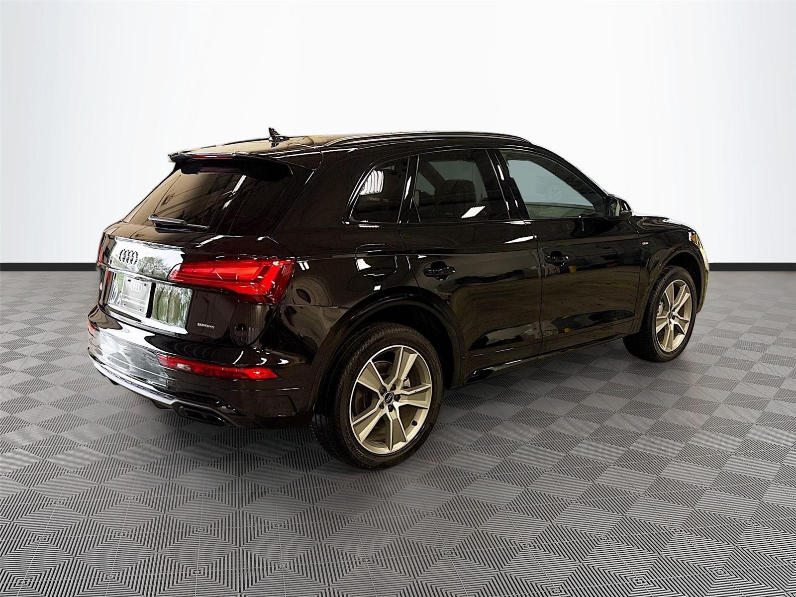 2025 Audi Q5 S line Premium