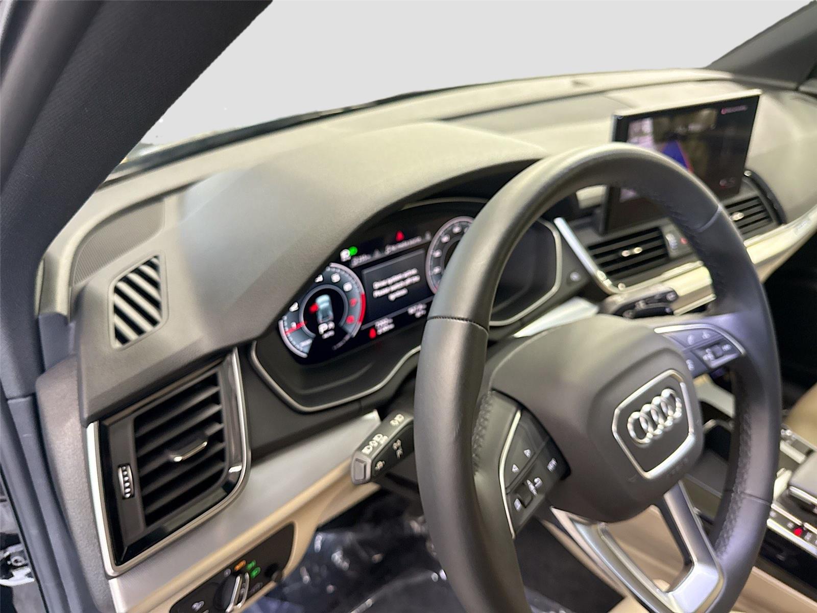 2025 Audi Q5 S line Premium