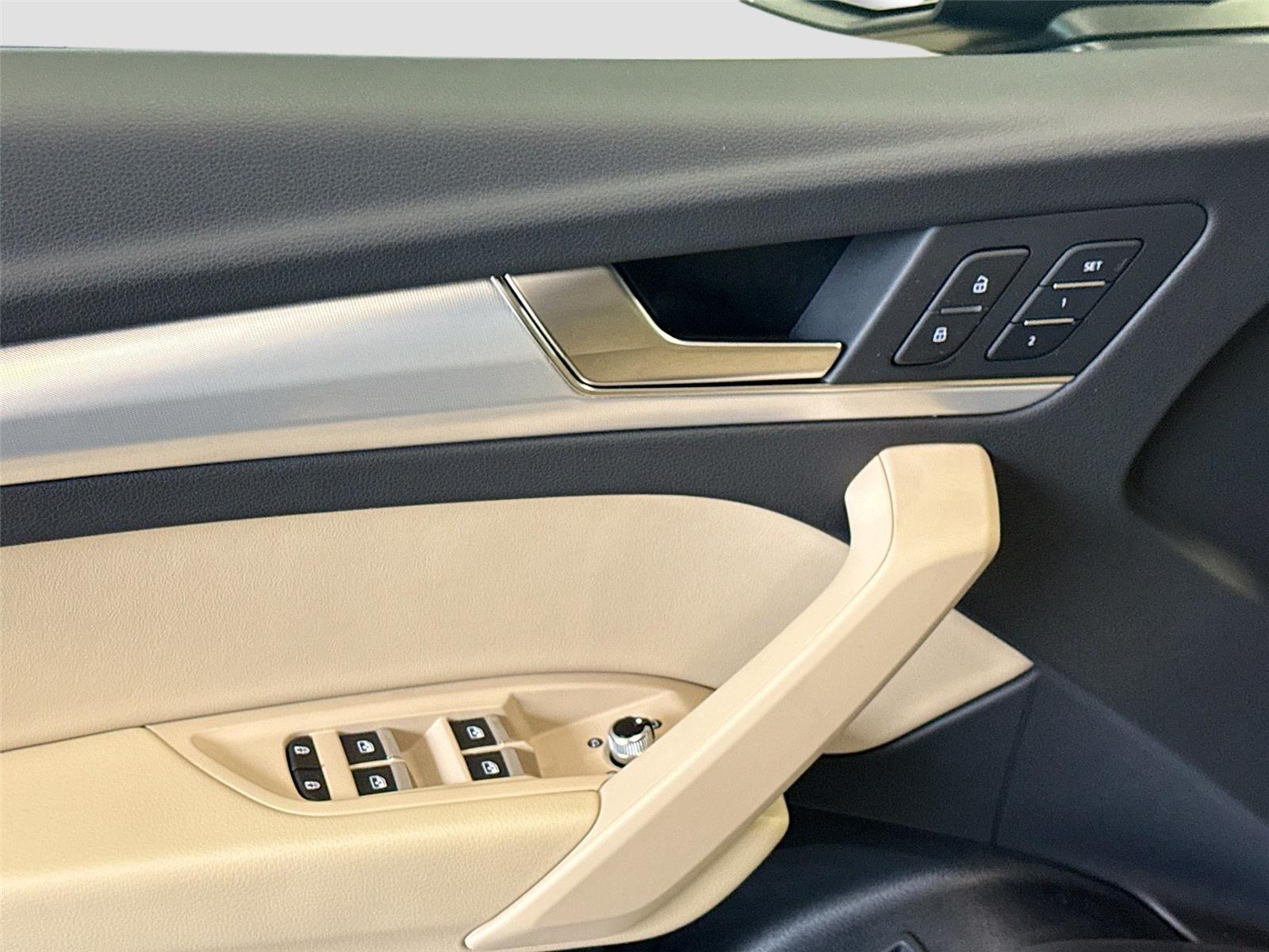 2025 Audi Q5 S line Premium