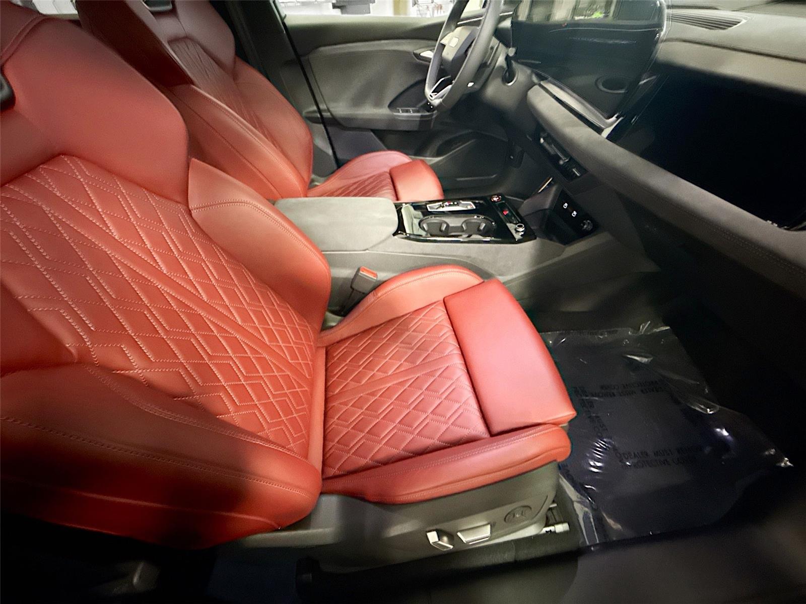 2025 Audi SQ6 e-tron Sportback Prestige