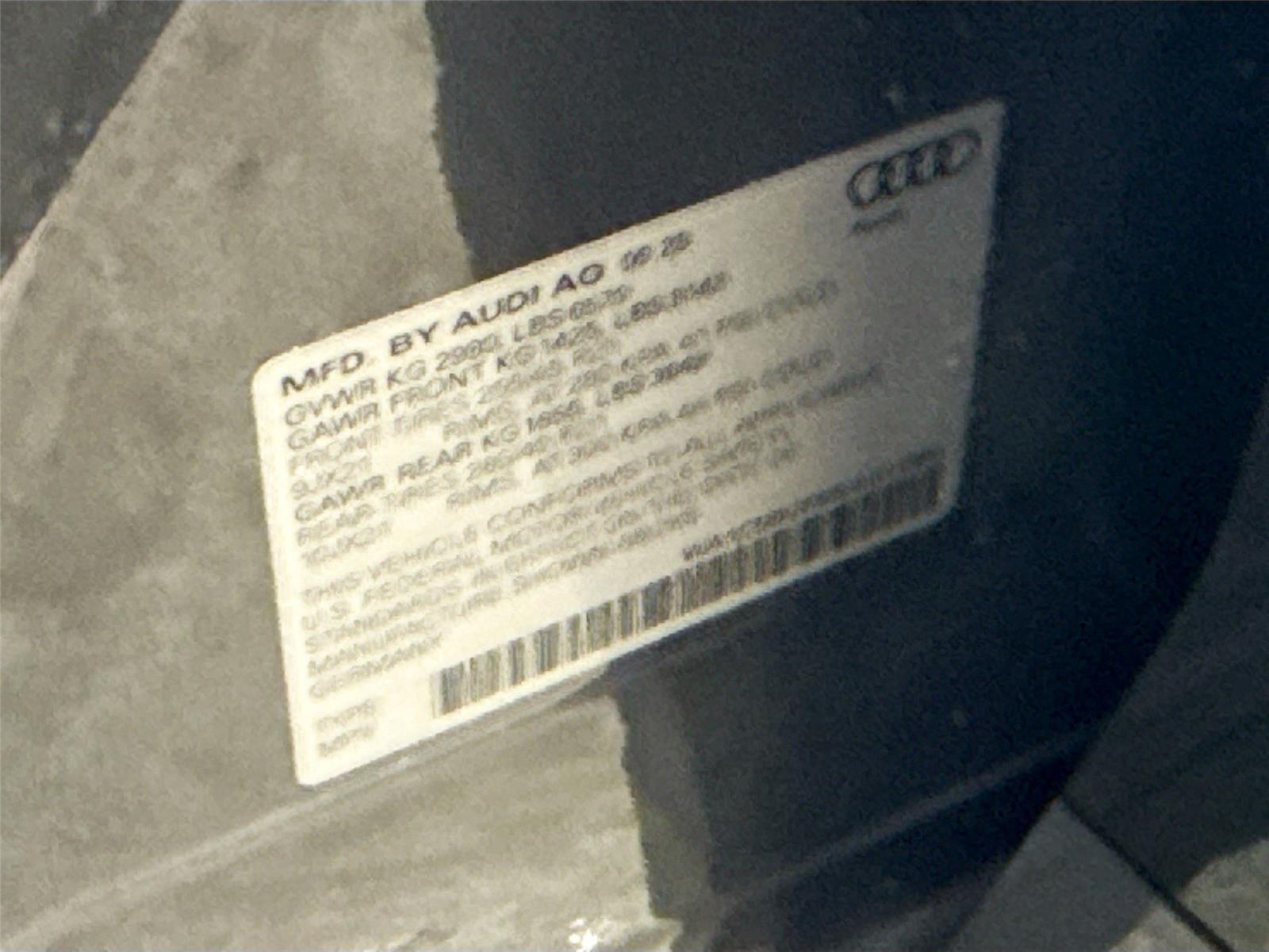 2025 Audi SQ6 e-tron Sportback Prestige