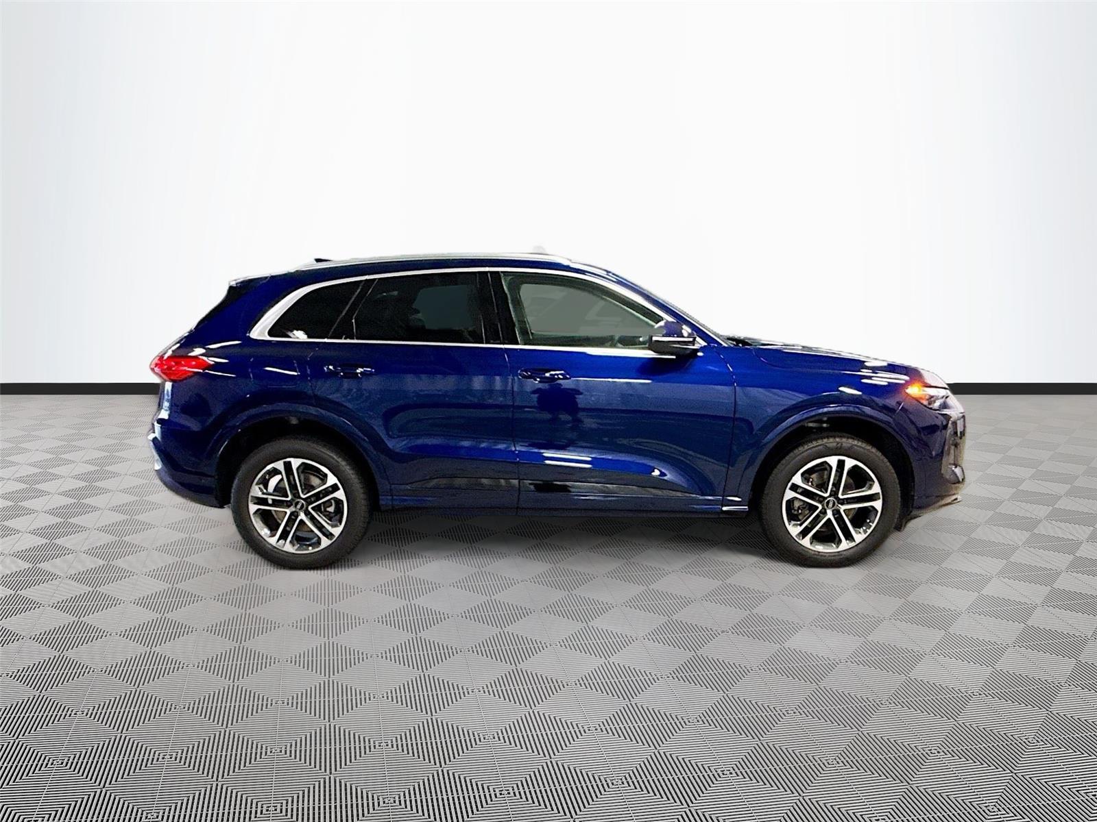 2025 Audi Q5 Premium