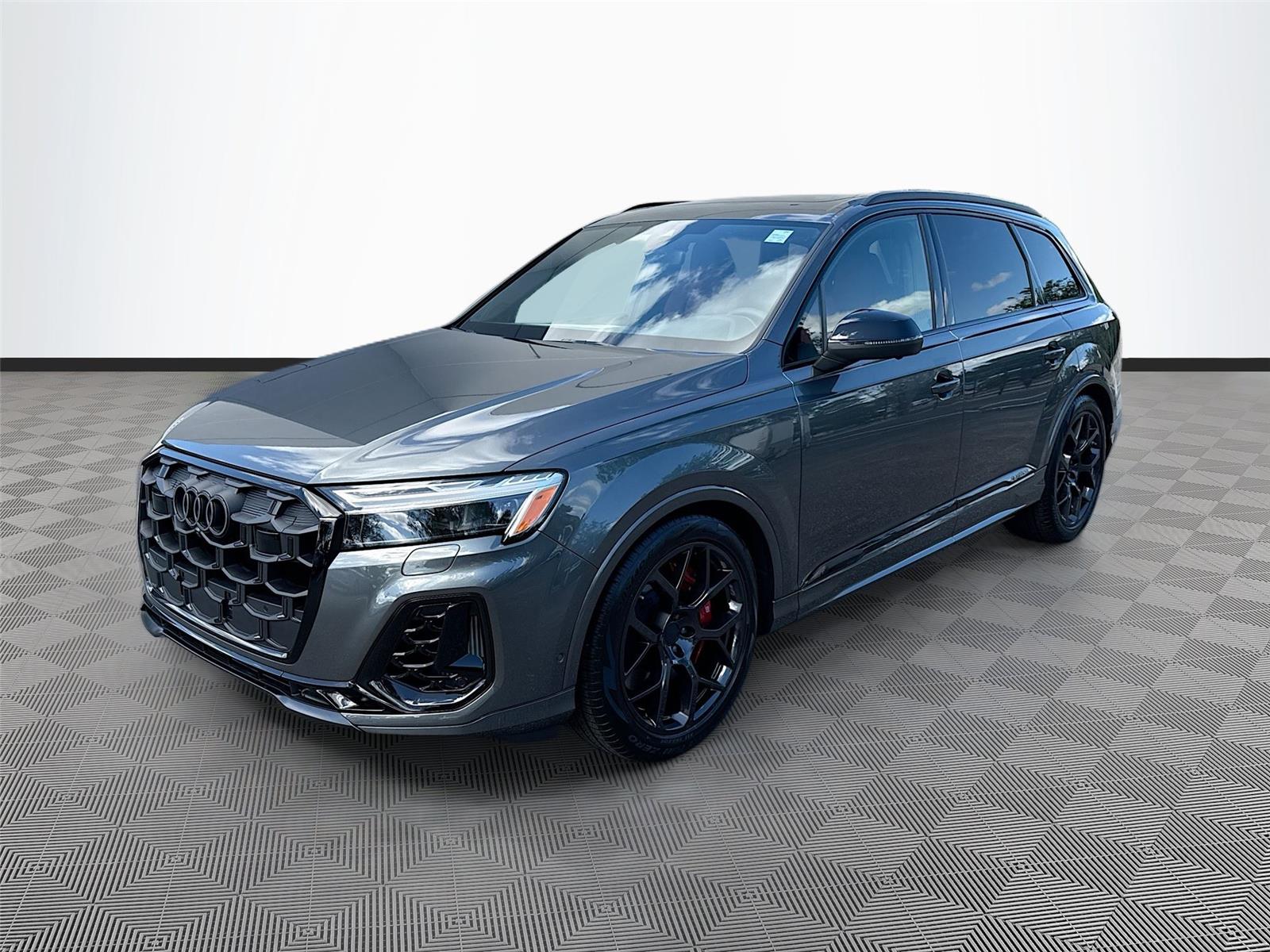 2026 Audi SQ7 Premium Plus