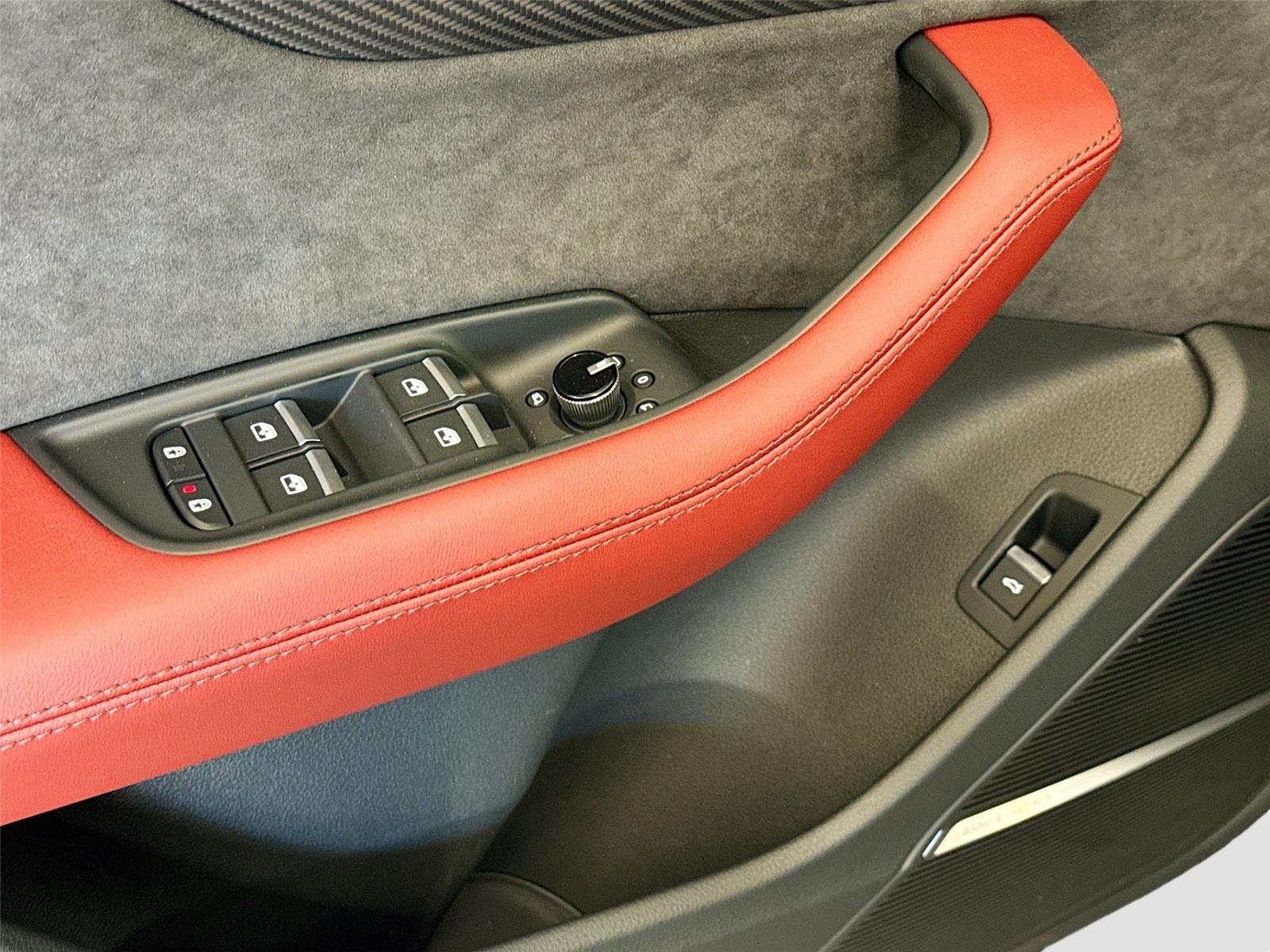 2026 Audi SQ7 Premium Plus