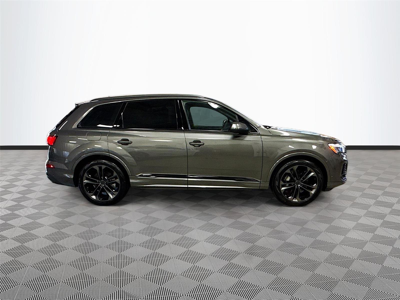 2026 Audi Q7 Premium Plus