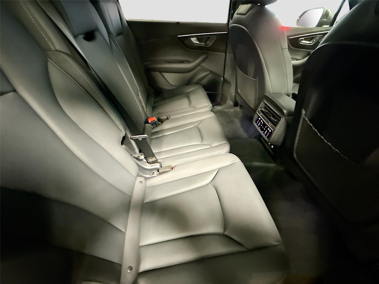 2026 Audi Q7 Premium Plus