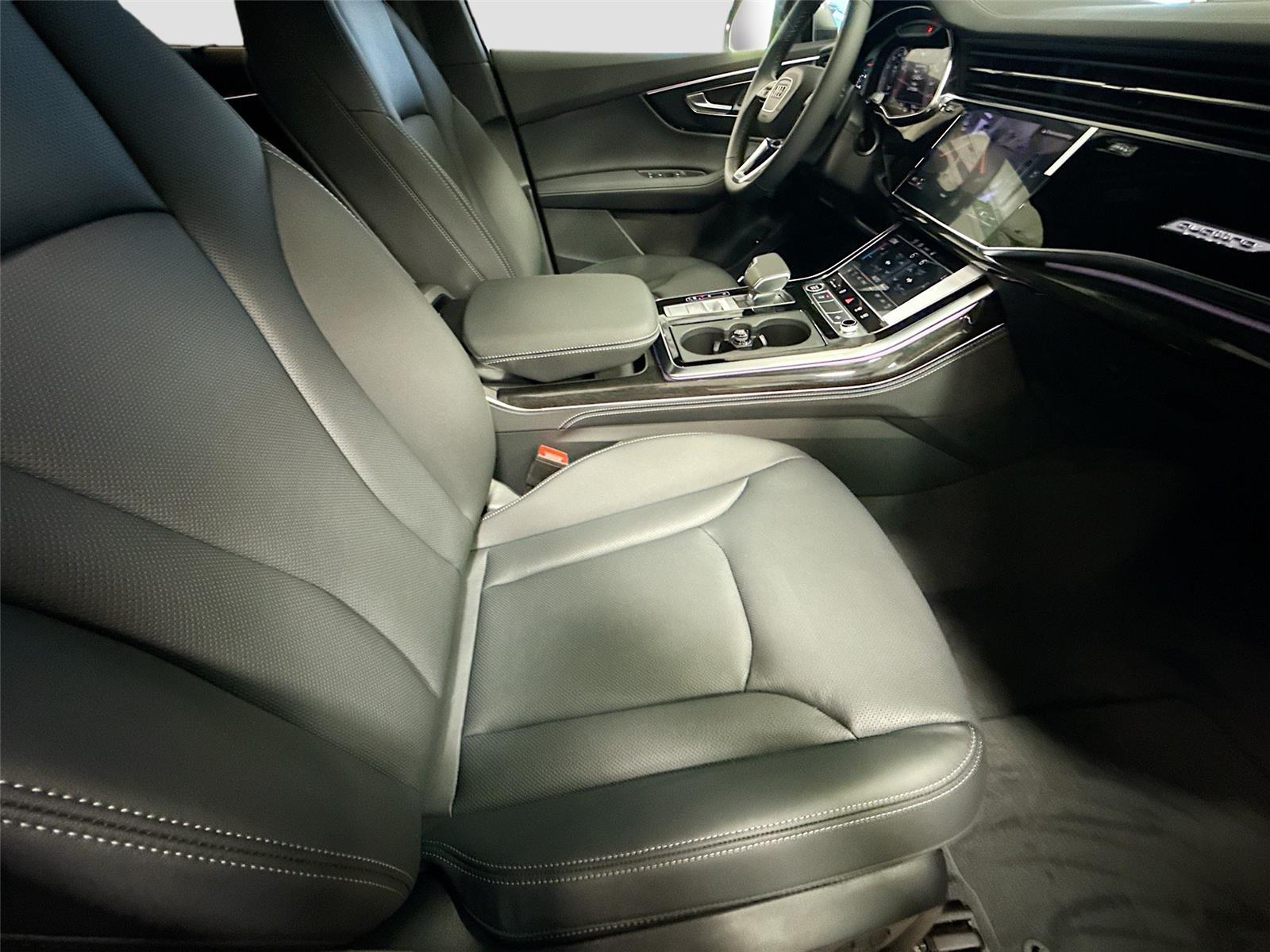 2026 Audi Q7 Premium Plus