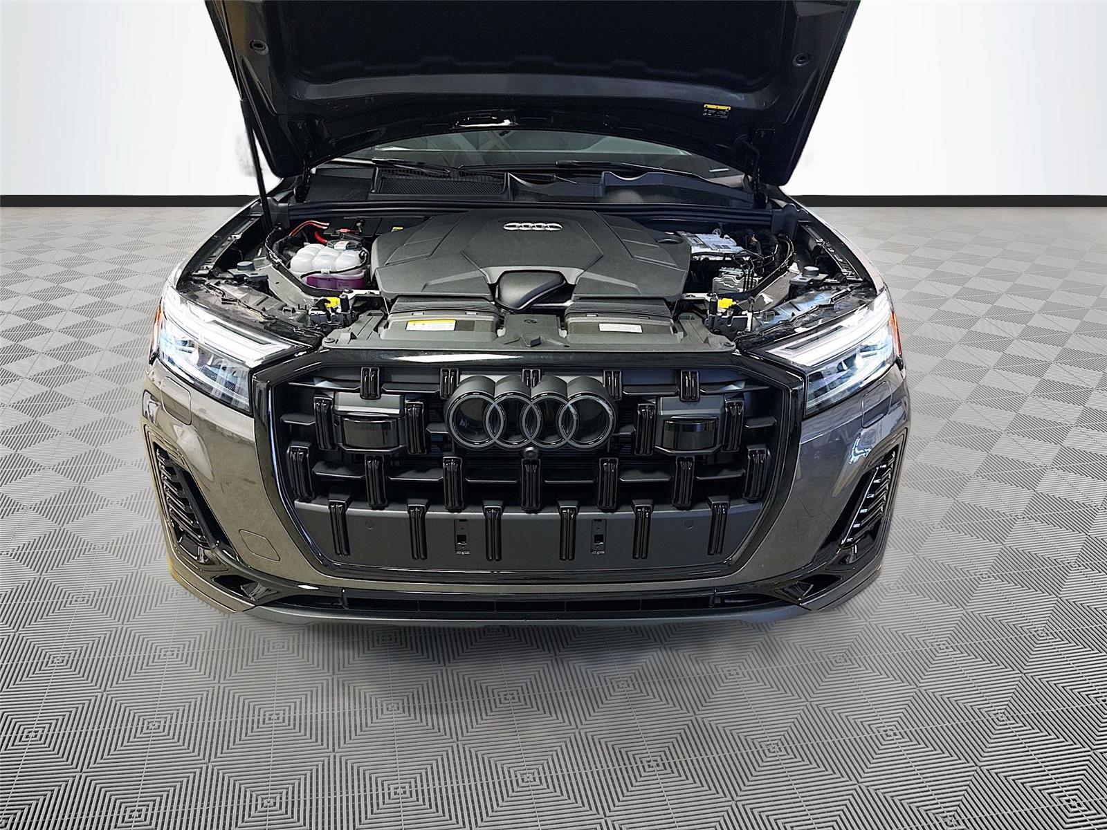 2026 Audi Q7 Premium Plus