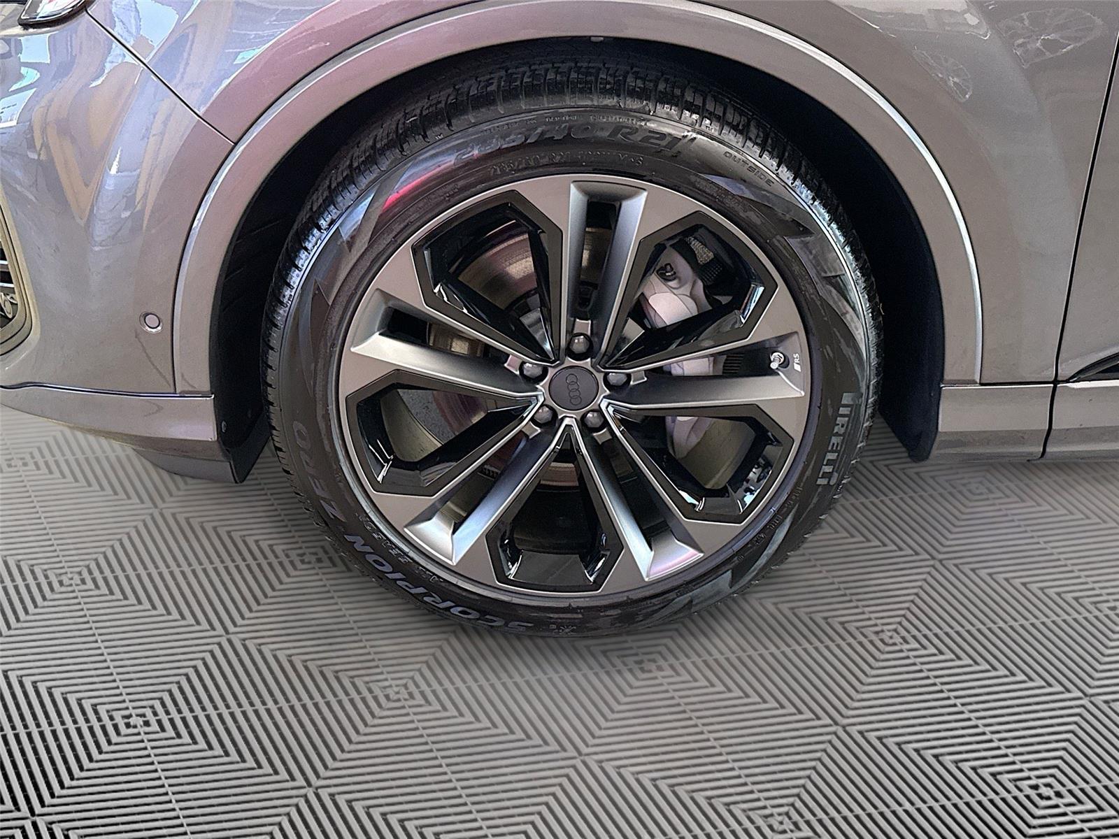 2026 Audi Q7 Premium Plus