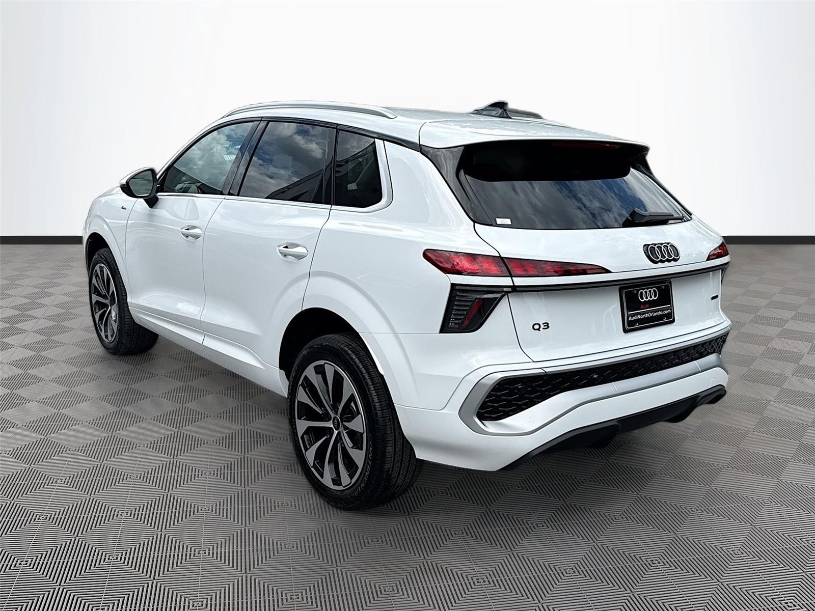 2026 Audi Q3 S line
