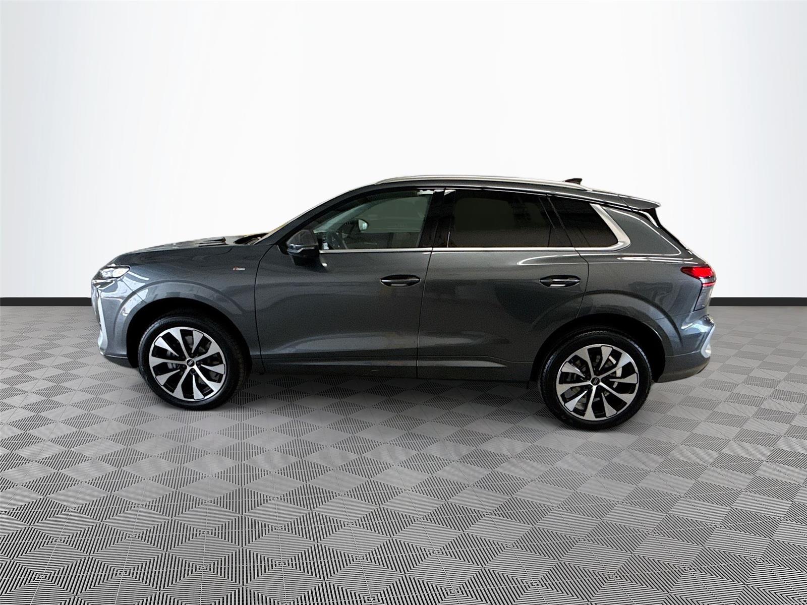 2026 Audi Q3 S line