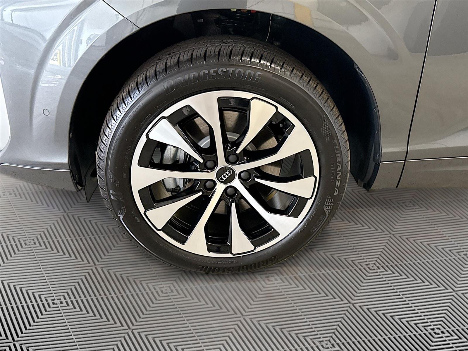 2026 Audi Q3 S line