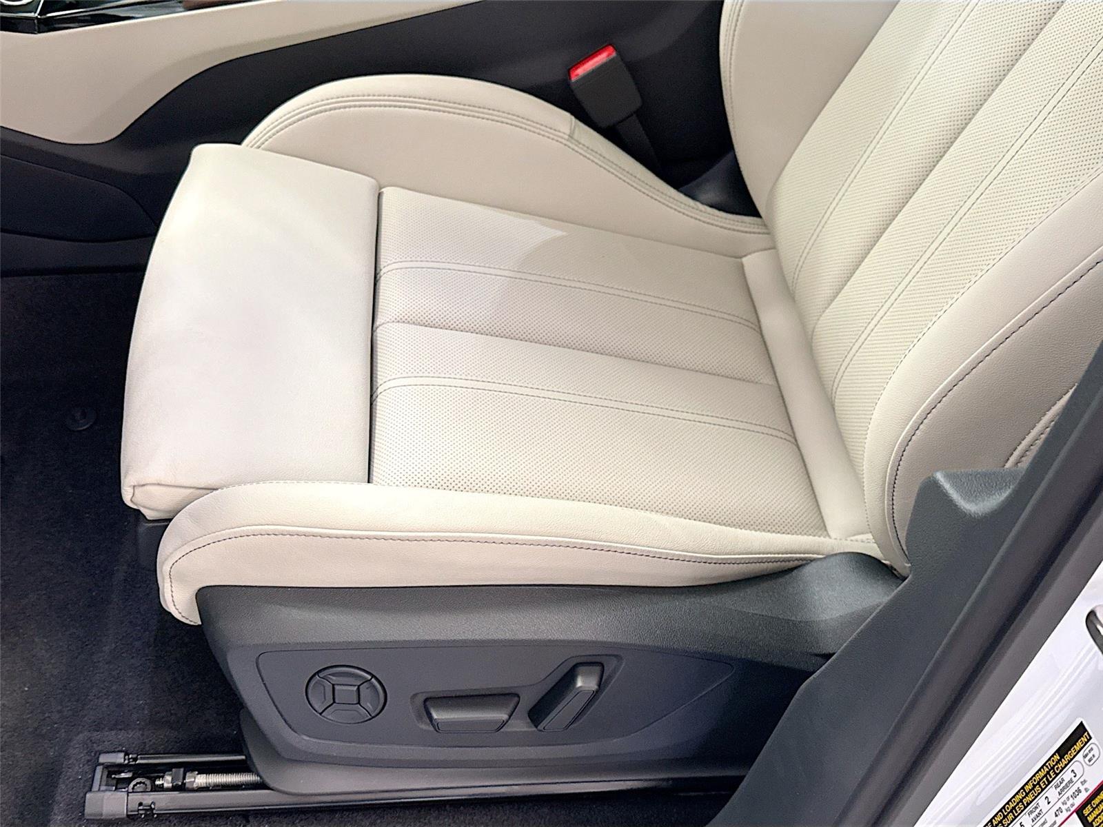 2027 Audi Q6 e-tron Premium Plus