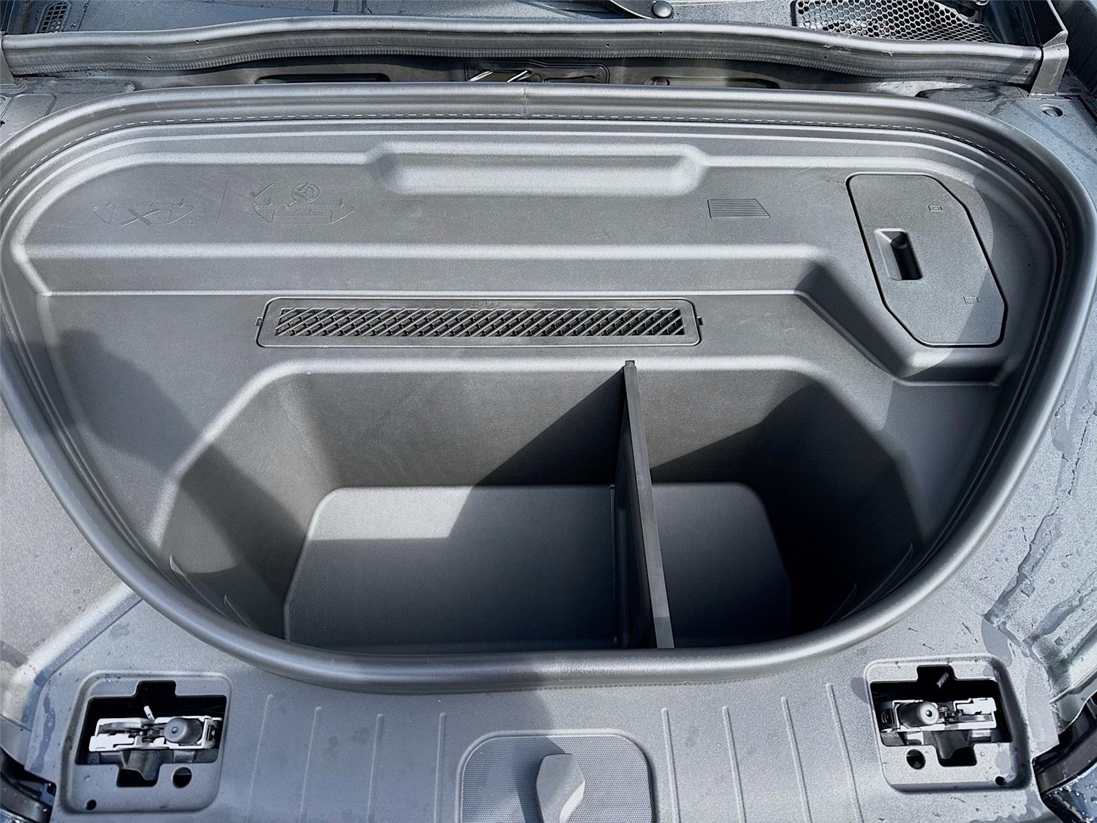 2027 Audi Q6 e-tron Premium Plus