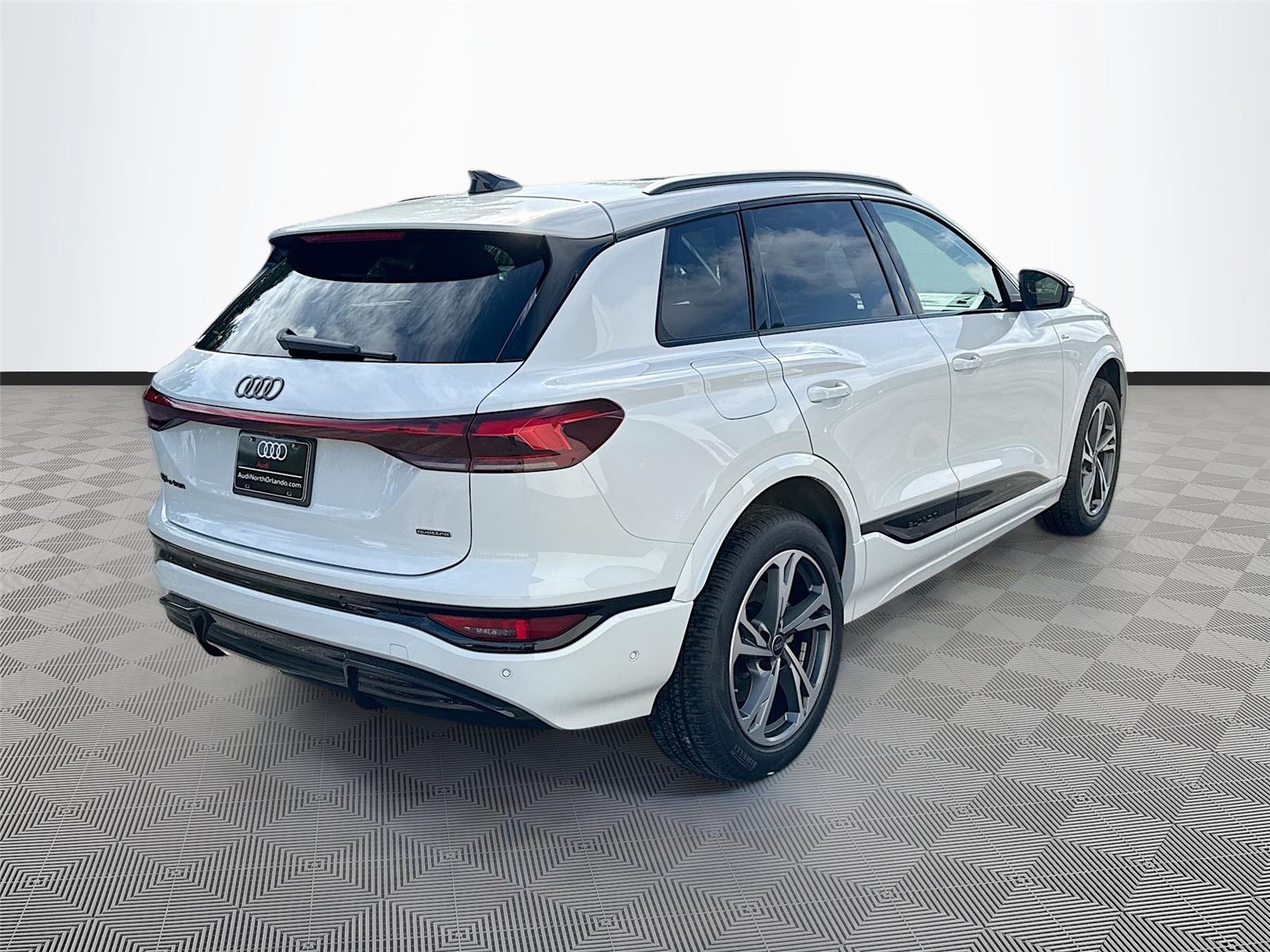 2027 Audi Q6 e-tron Premium Plus
