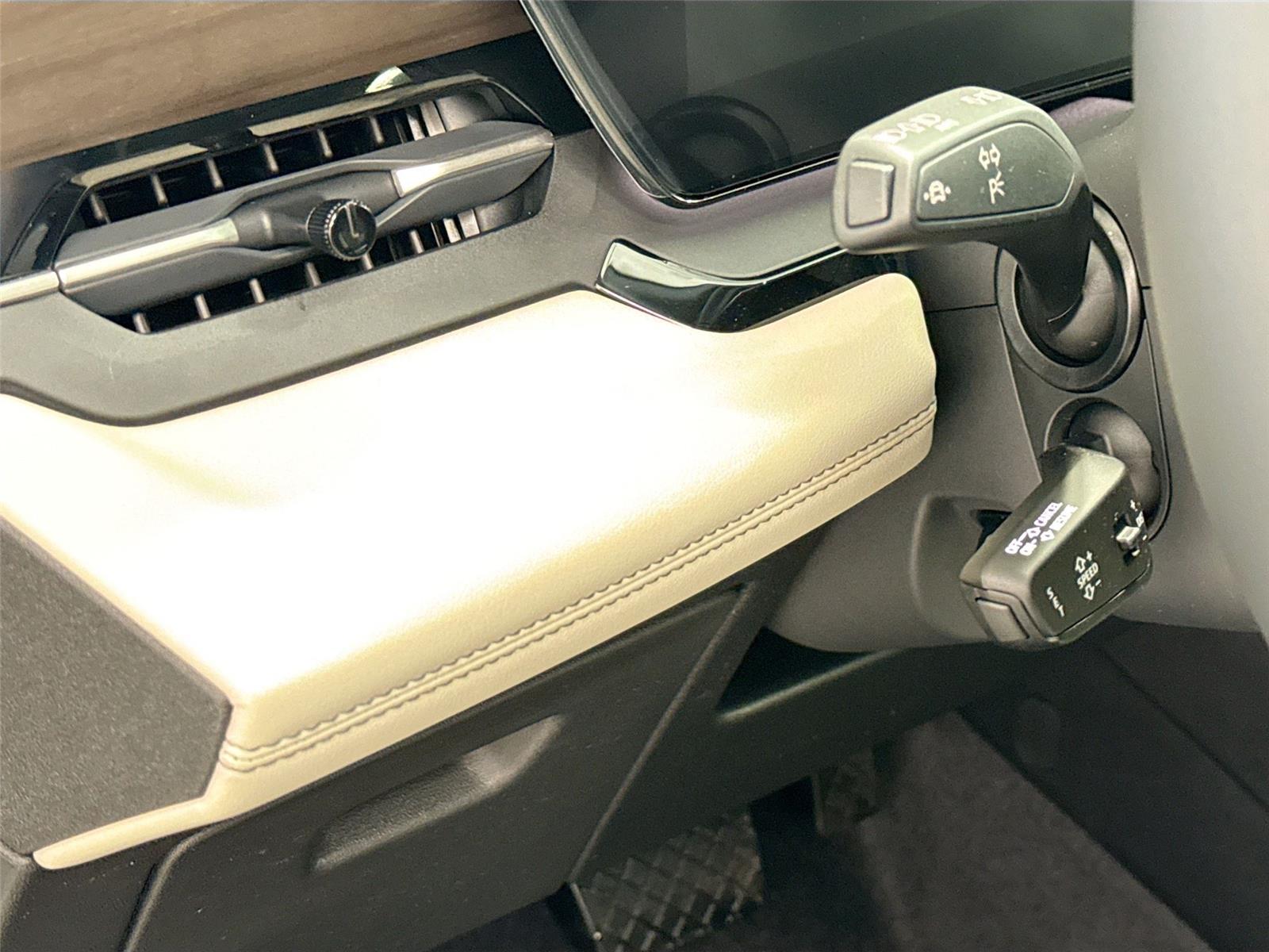 2027 Audi Q6 e-tron Premium Plus