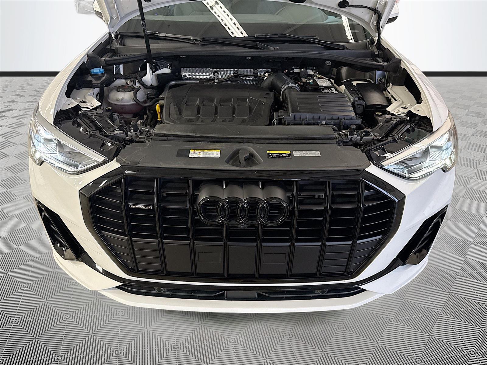 2024 Audi Q3 S line Premium Plus