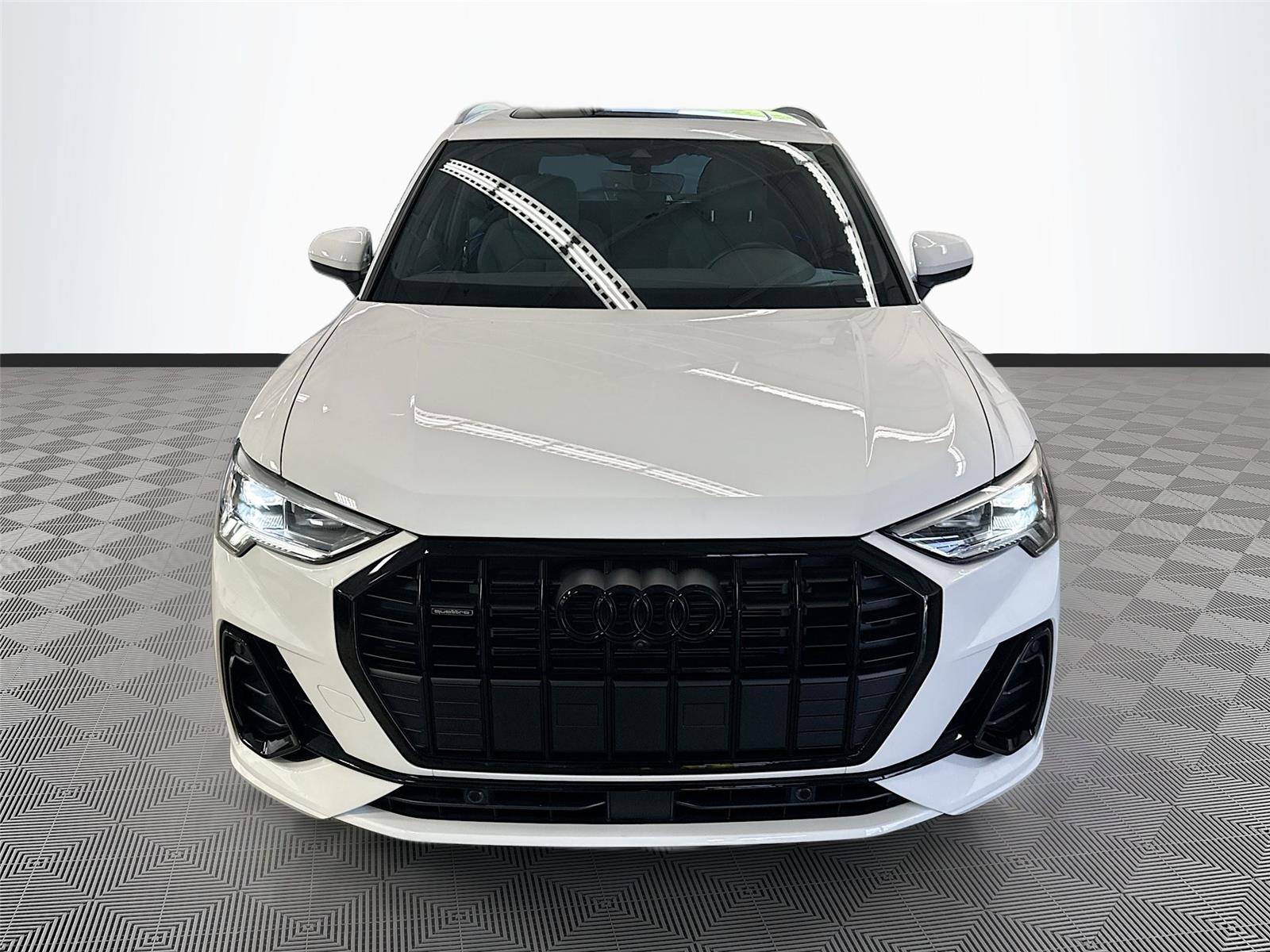 2024 Audi Q3 S line Premium Plus