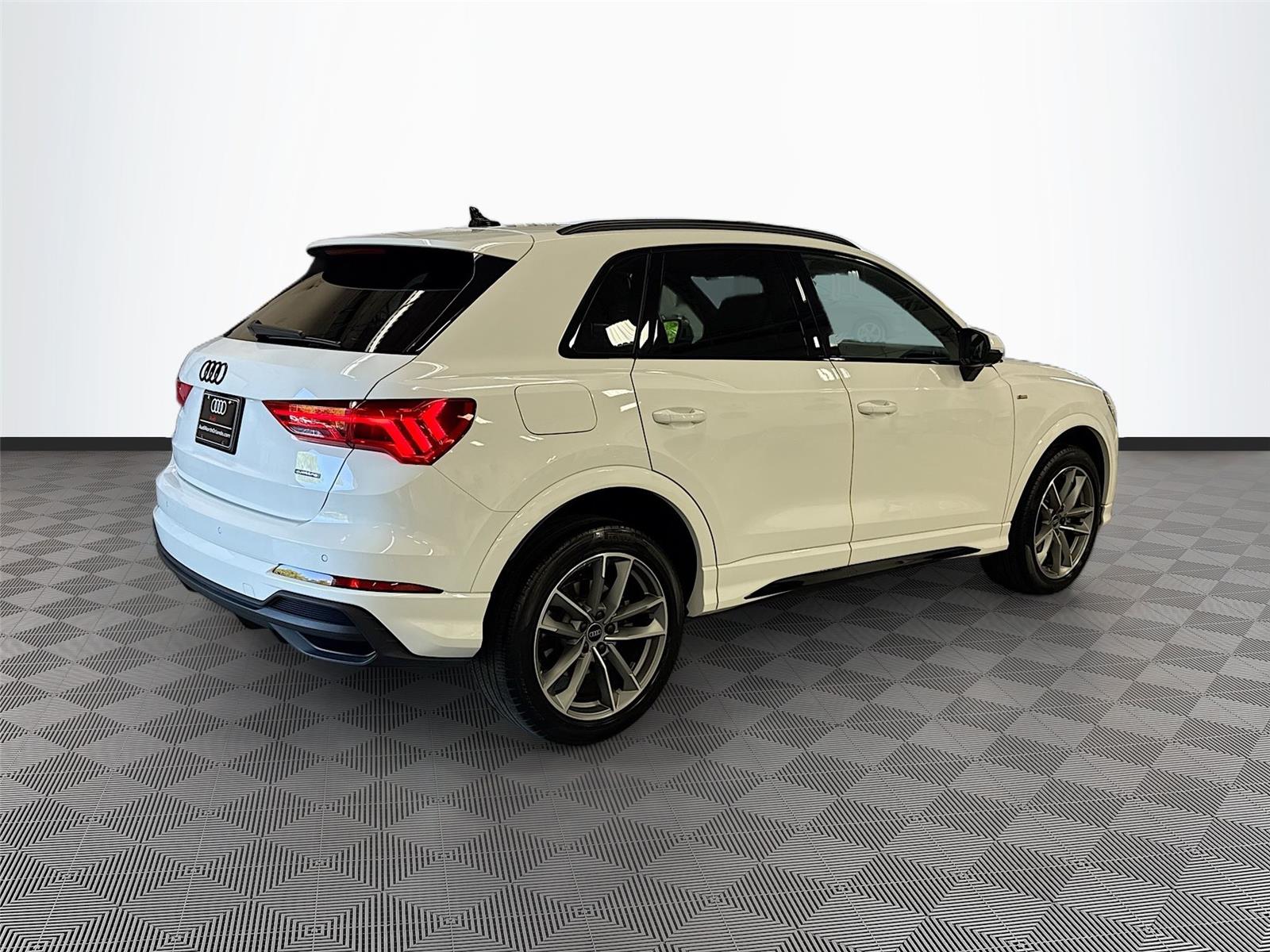 2024 Audi Q3 S line Premium Plus