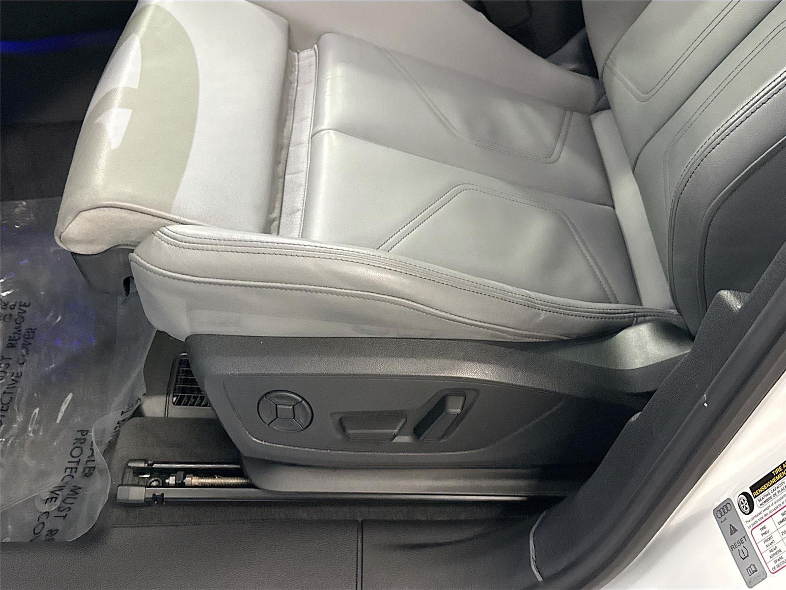 2024 Audi Q3 S line Premium Plus
