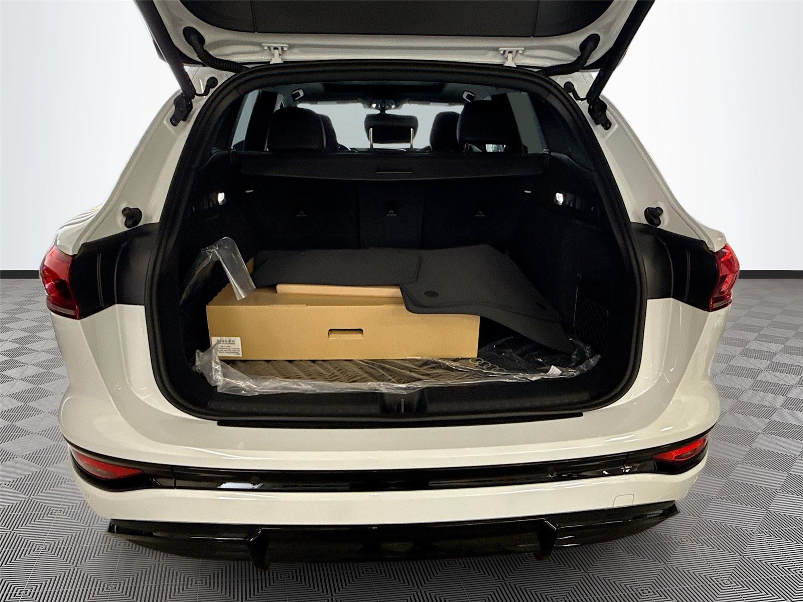 2027 Audi Q6 e-tron Premium Plus