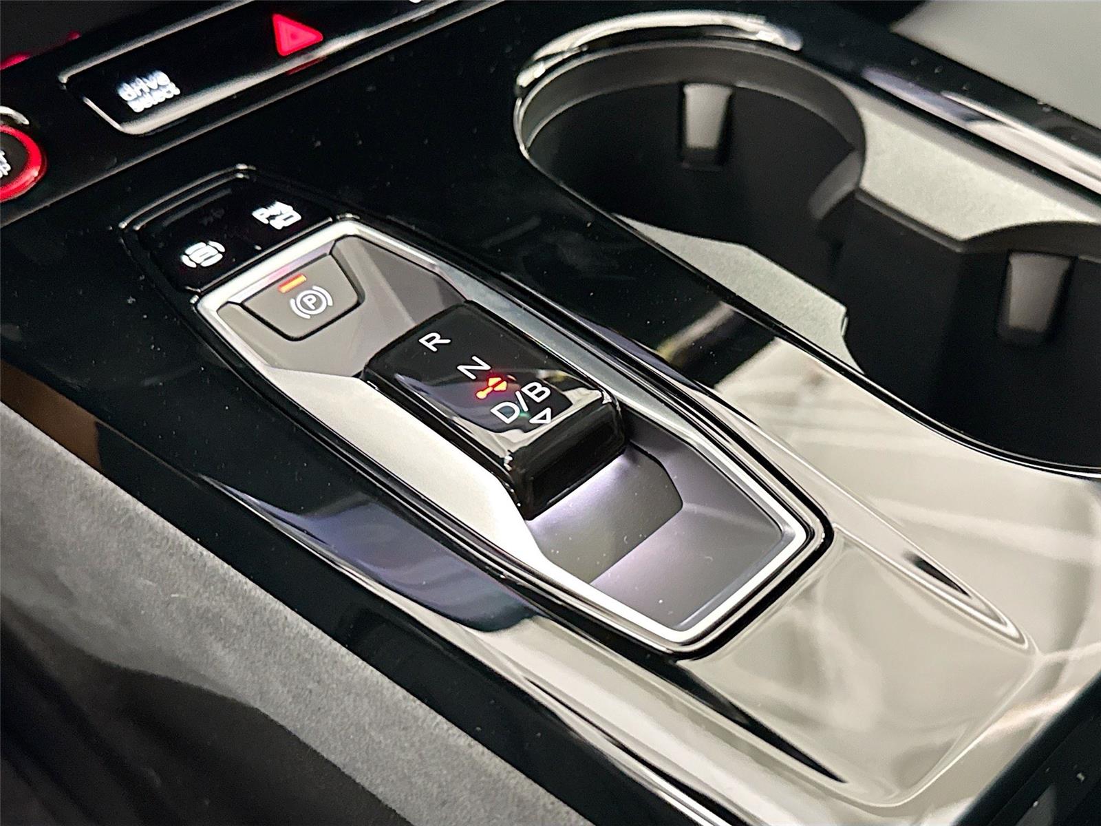 2027 Audi SQ6 e-tron Prestige