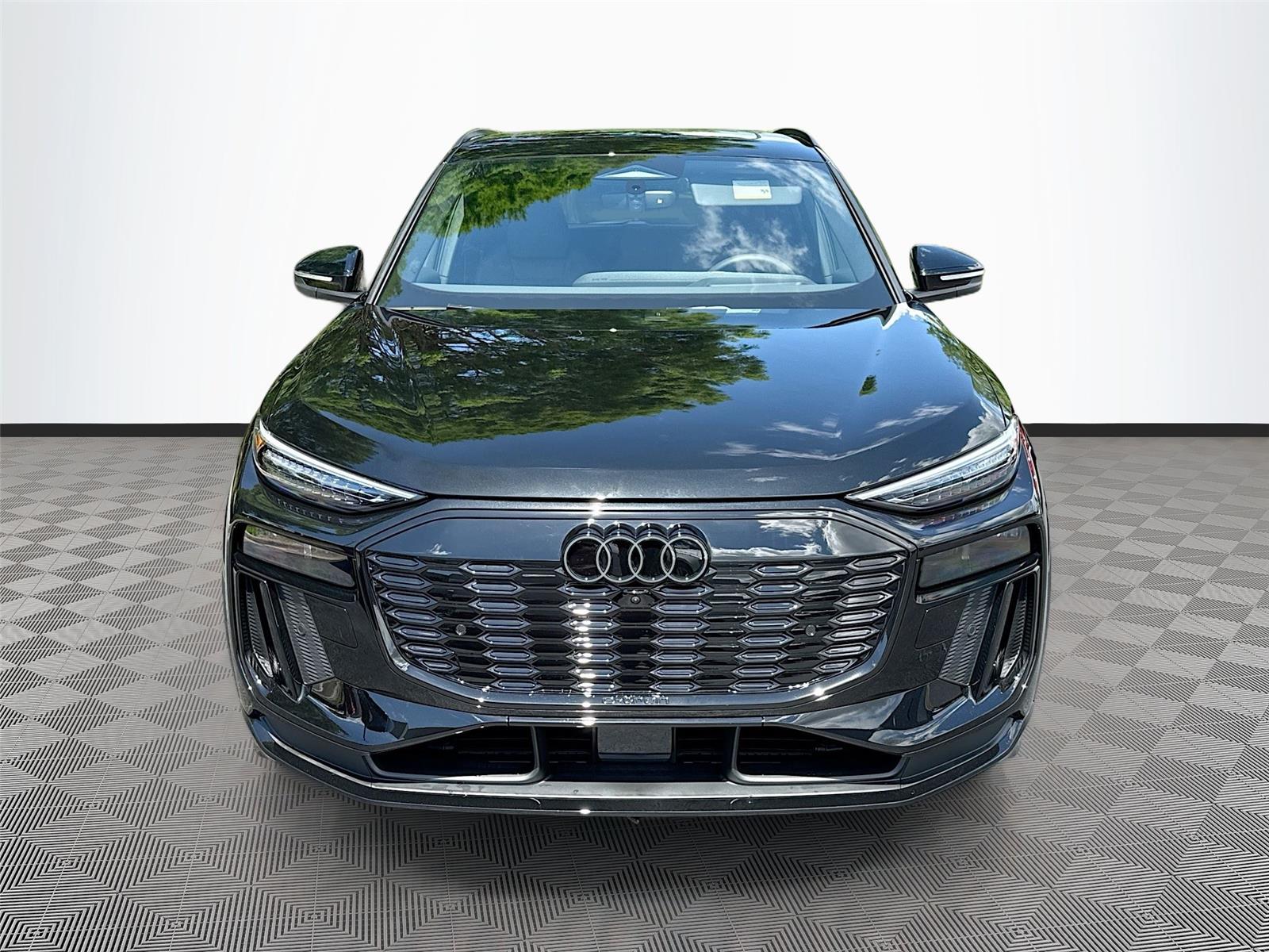 2027 Audi Q6 e-tron Prestige