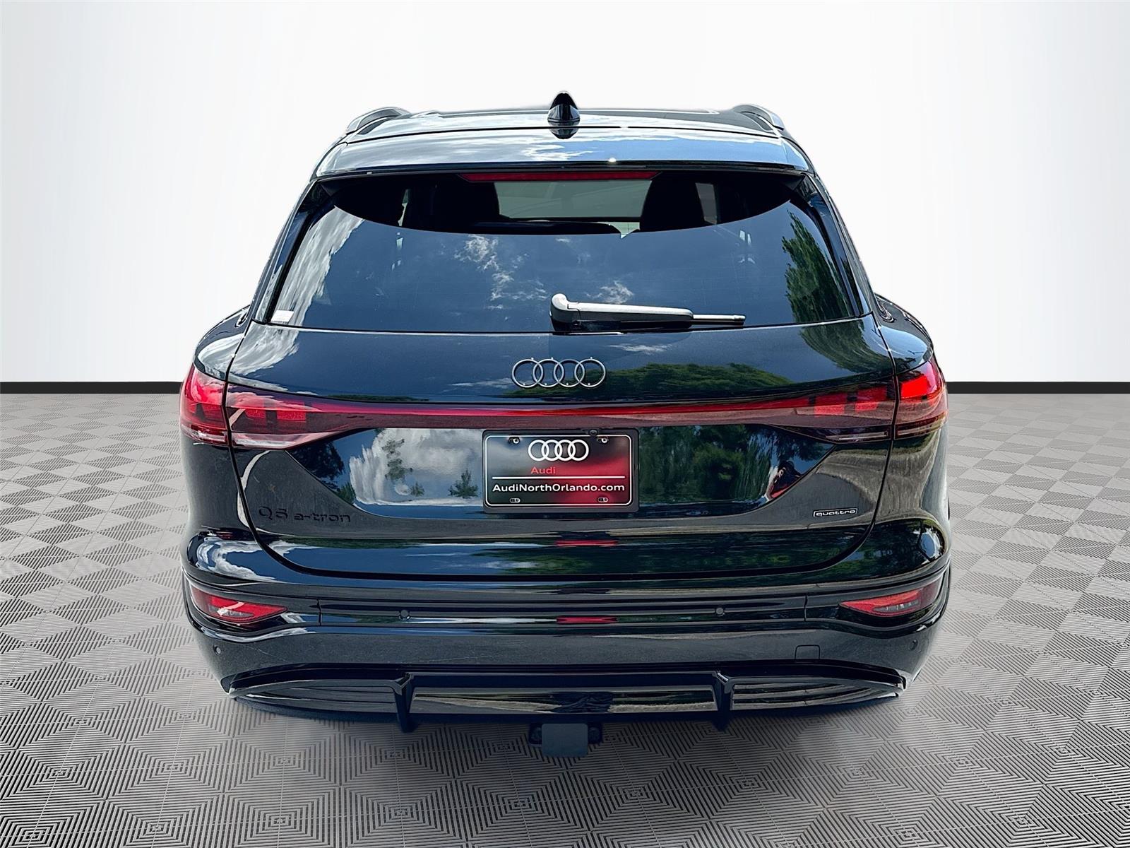 2027 Audi Q6 e-tron Prestige