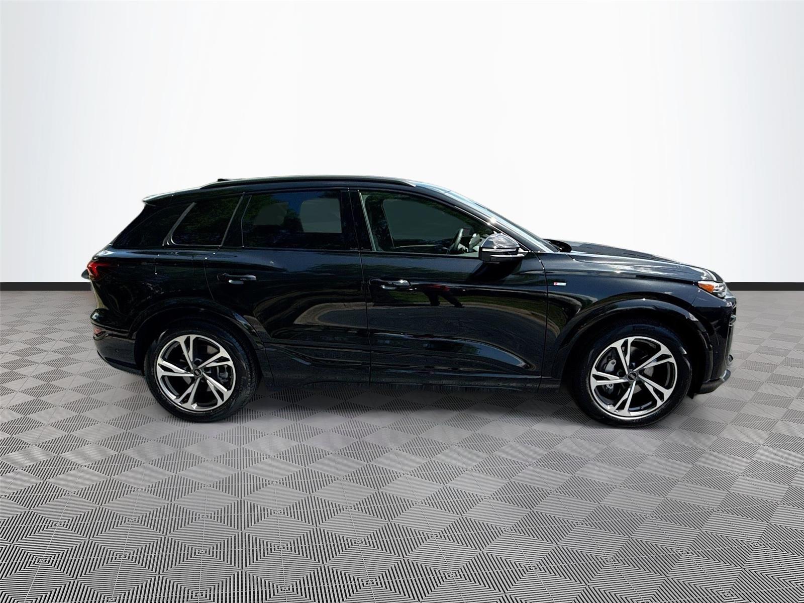 2027 Audi Q6 e-tron Prestige
