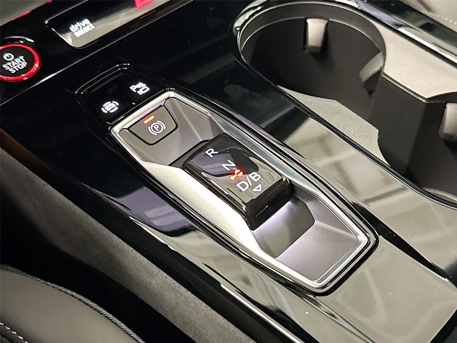 2027 Audi SQ6 e-tron Prestige