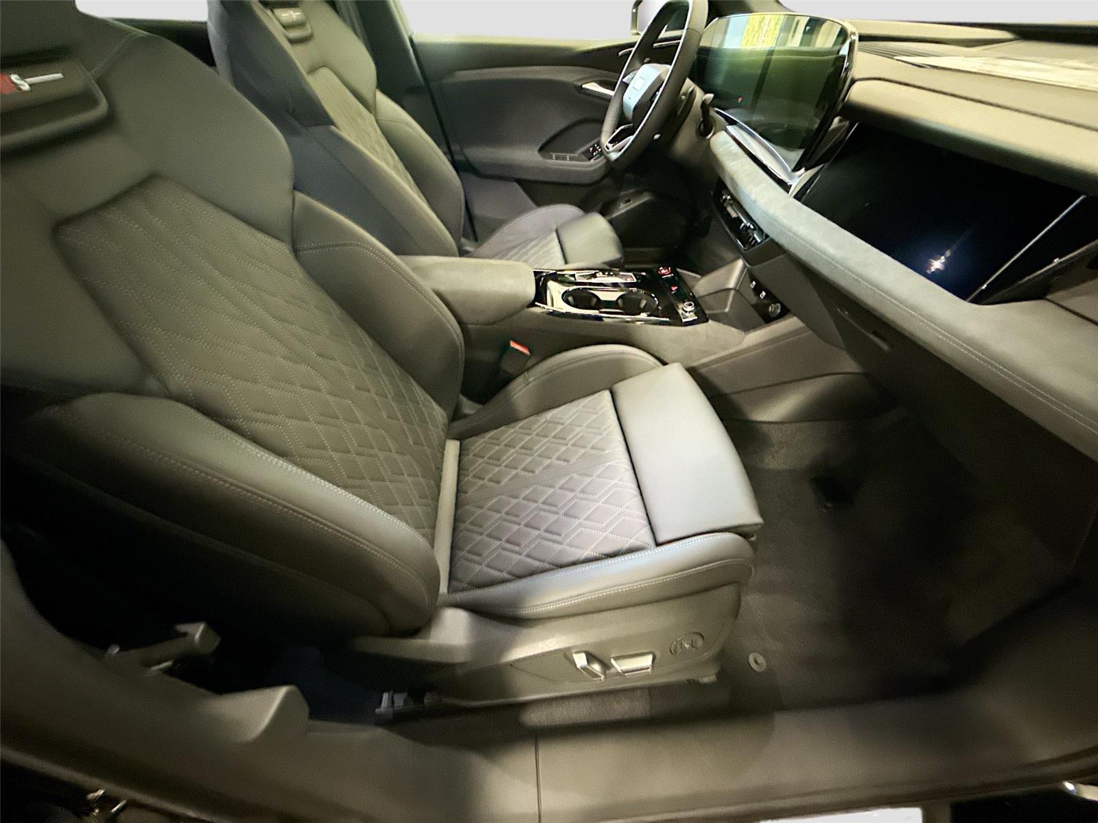 2027 Audi SQ6 e-tron Prestige