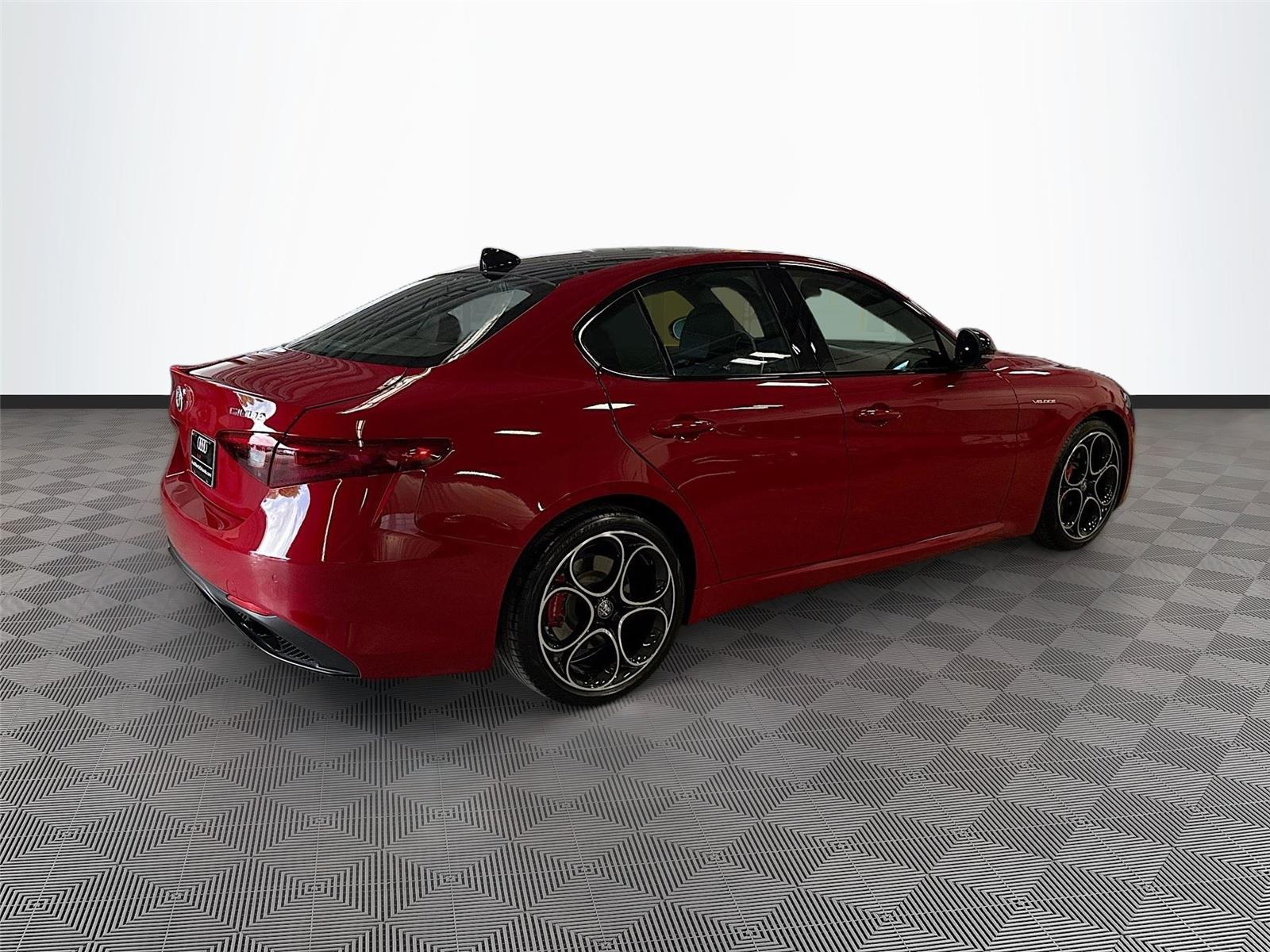 2023 Alfa Romeo Giulia Veloce
