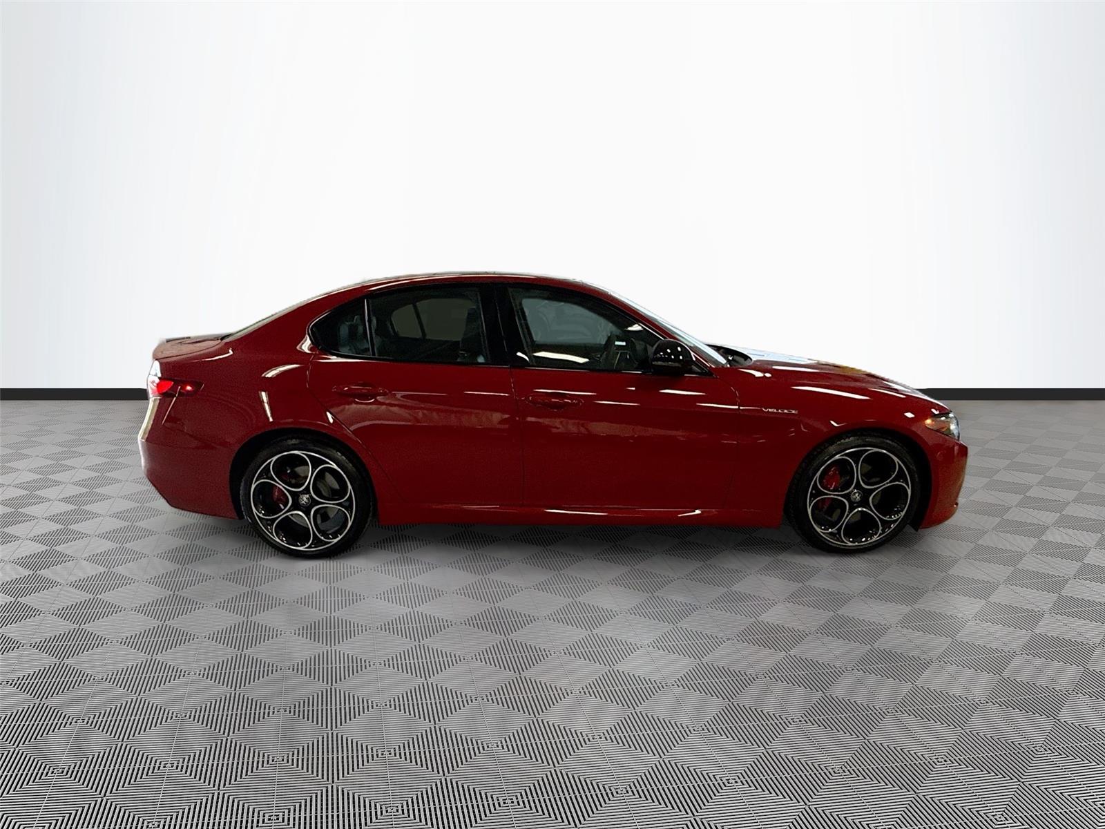 2023 Alfa Romeo Giulia Veloce