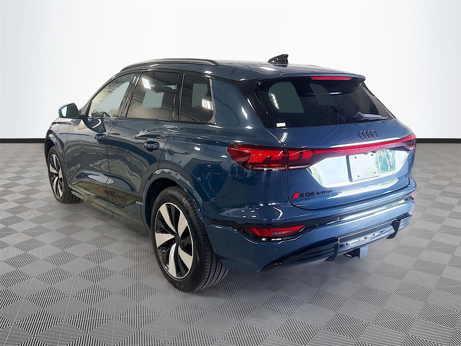 2027 Audi SQ6 e-tron Prestige