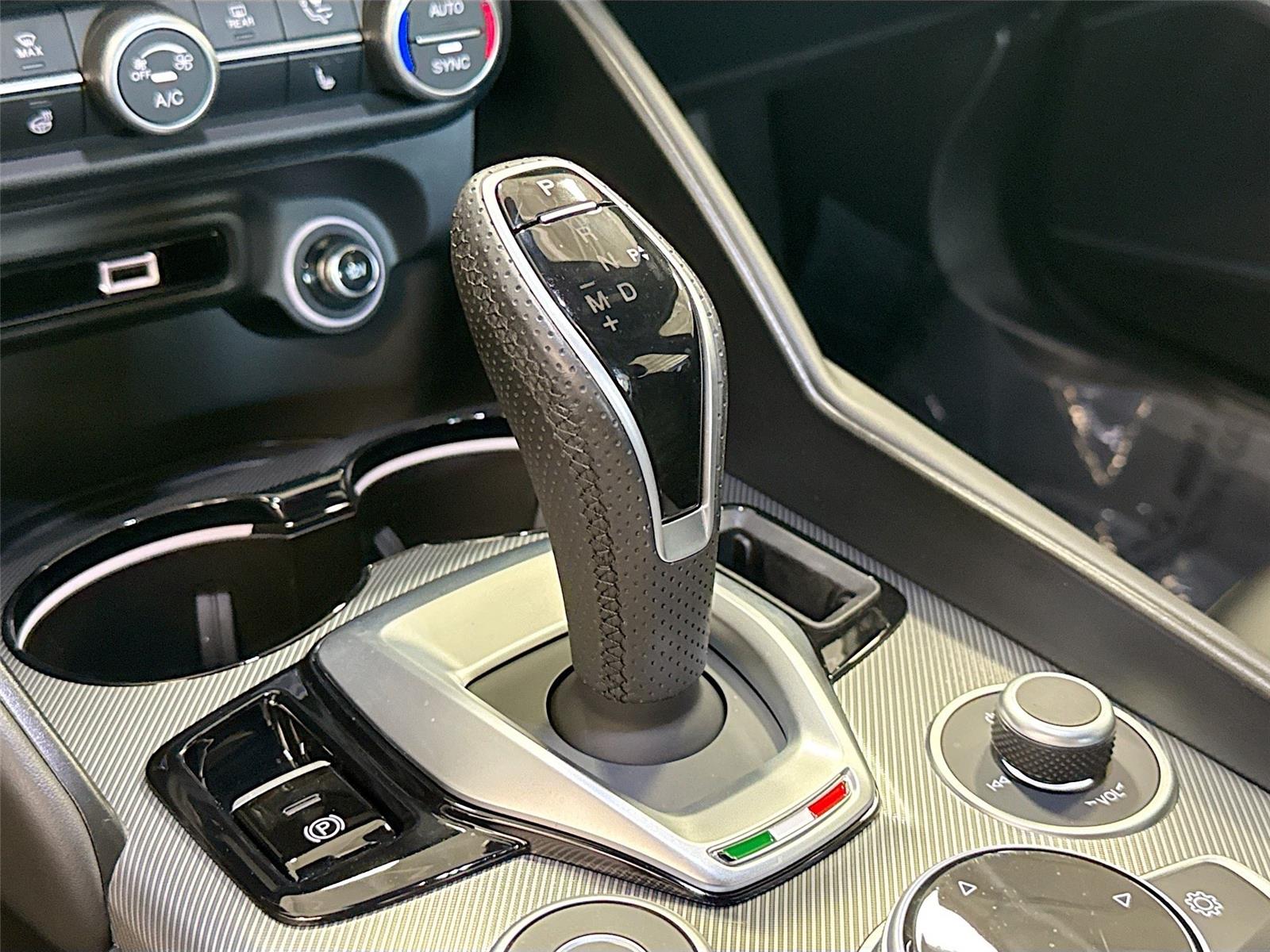 2023 Alfa Romeo Giulia Veloce