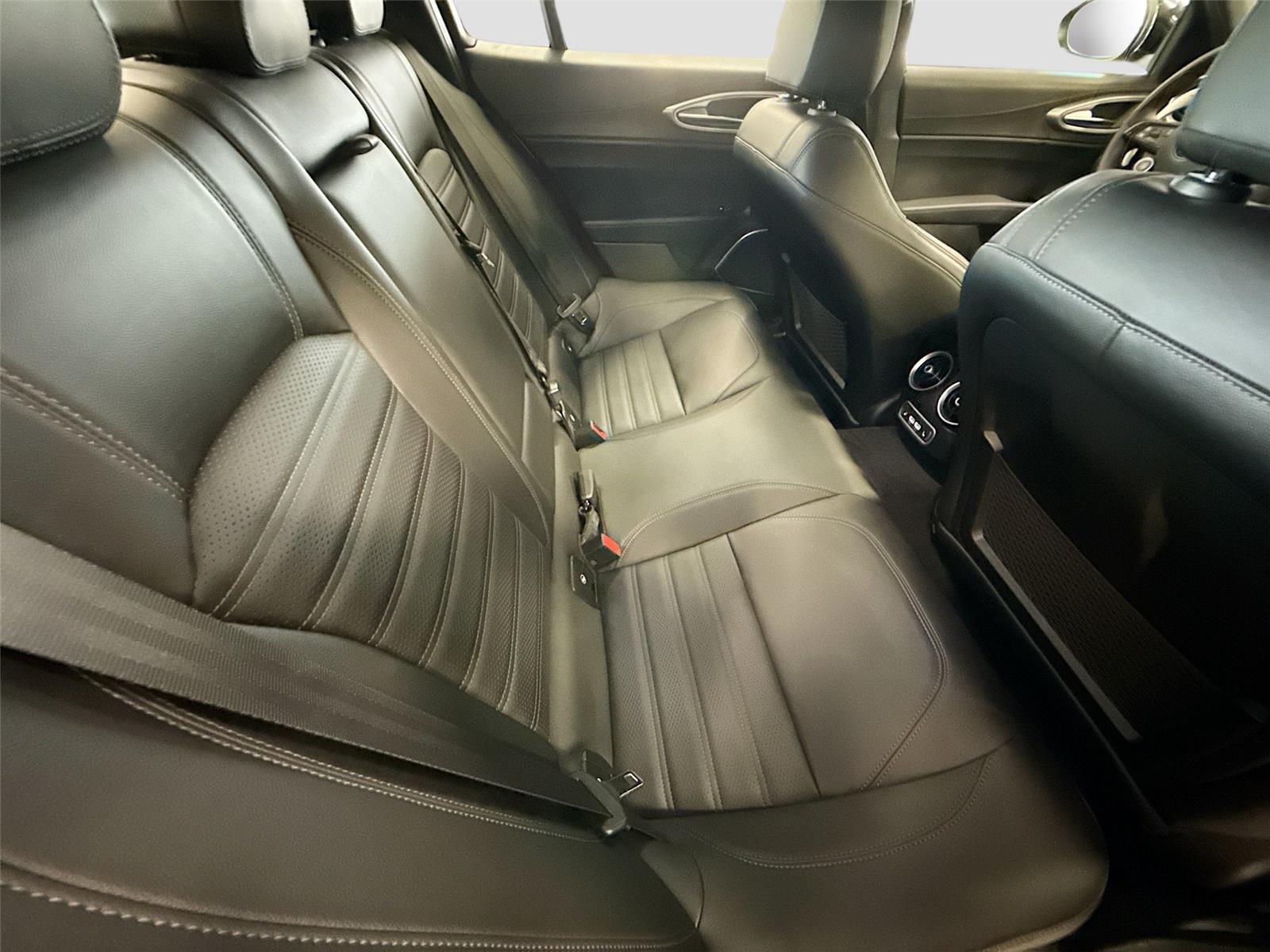 2023 Alfa Romeo Giulia Veloce