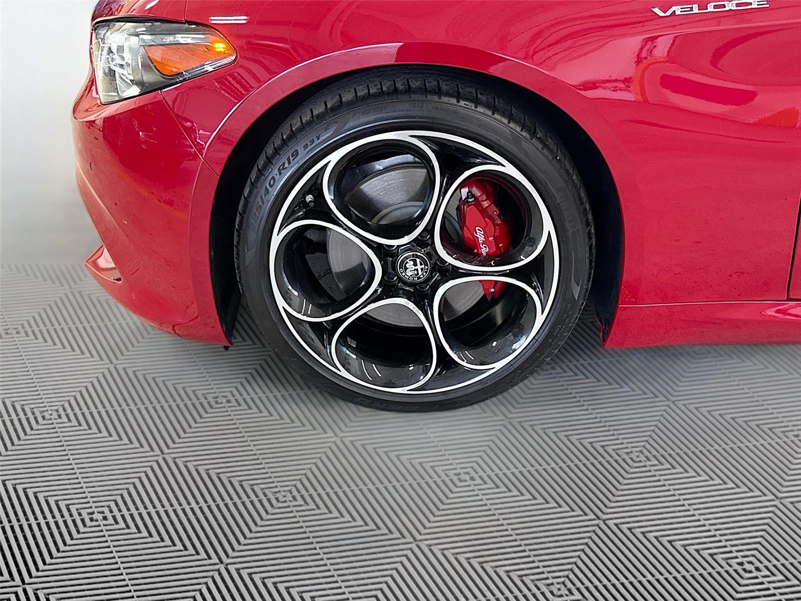 2023 Alfa Romeo Giulia Veloce