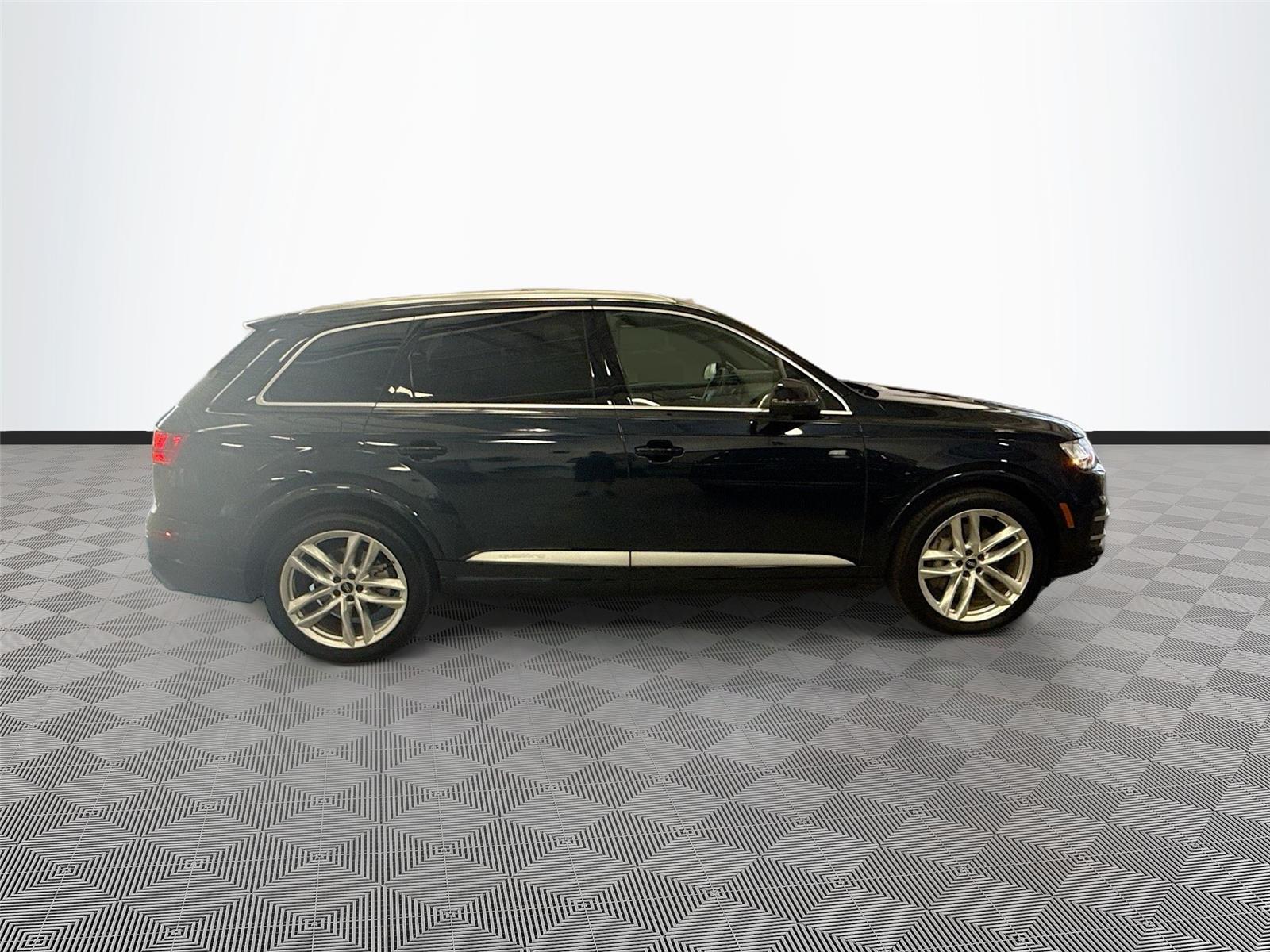 2017 AUDI Q7