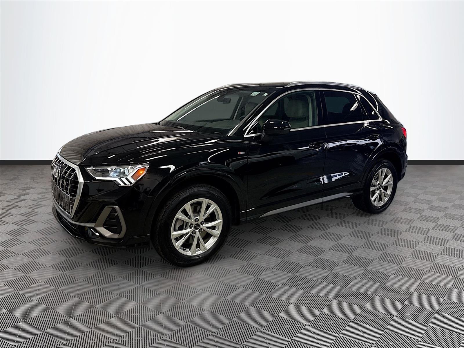 2025 Audi Q3 S line Premium Plus
